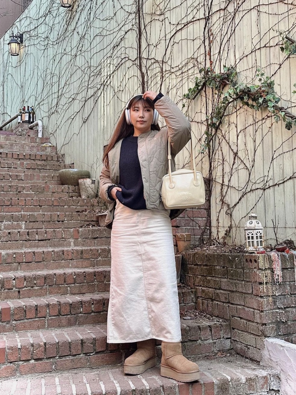 (W) UGG Classic Mini Platform Boots Chestnut, (W) UGG Classic Mini Platform Boots Black 착용 스타일
