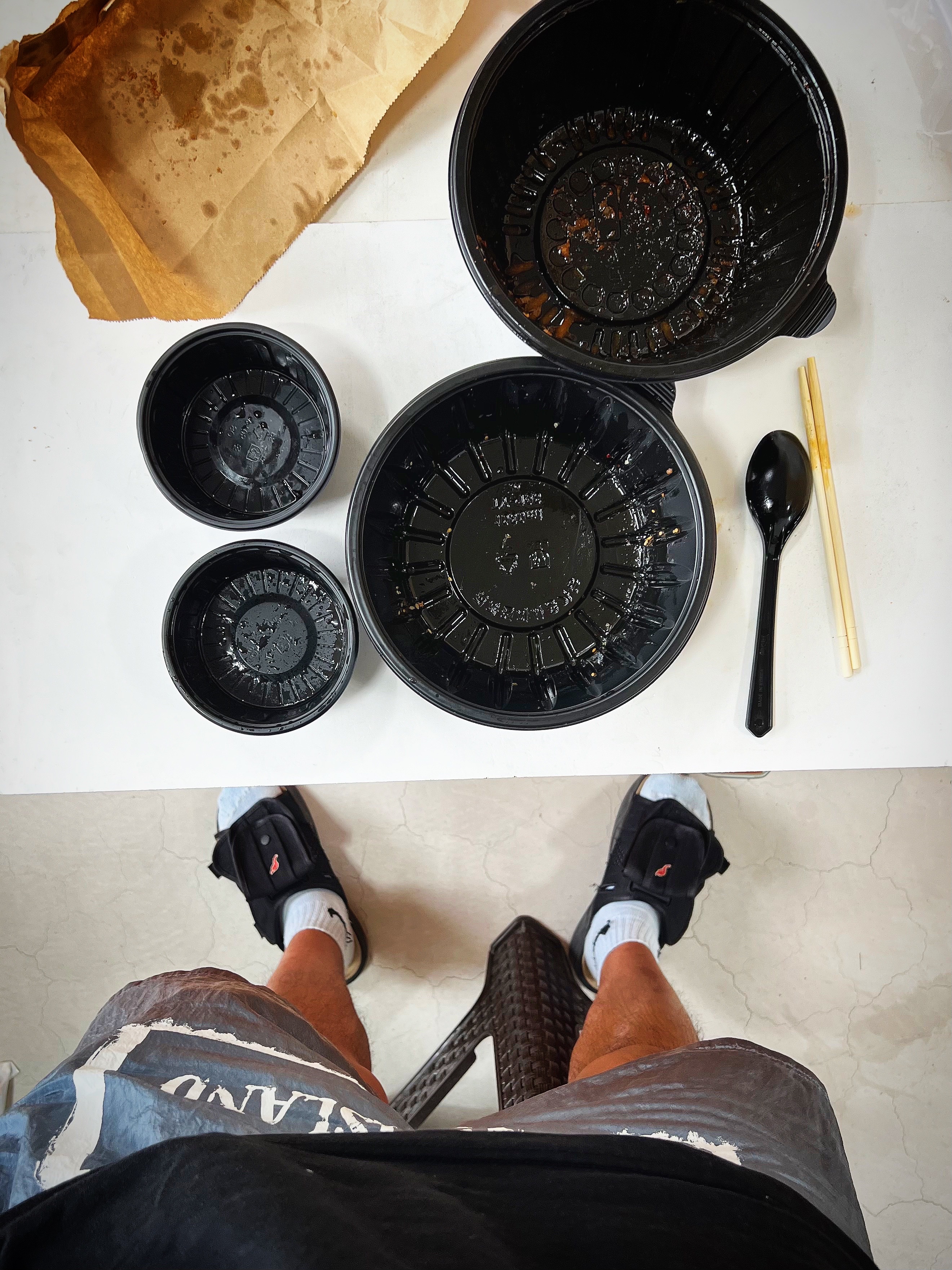 Supreme Flames Jacquard Denim Camp Cap Washed Indigo - 23SS, Supreme Flames Jacquard Baggy Denim Shorts Washed Indigo - 23SS 착용 스타일 - 5