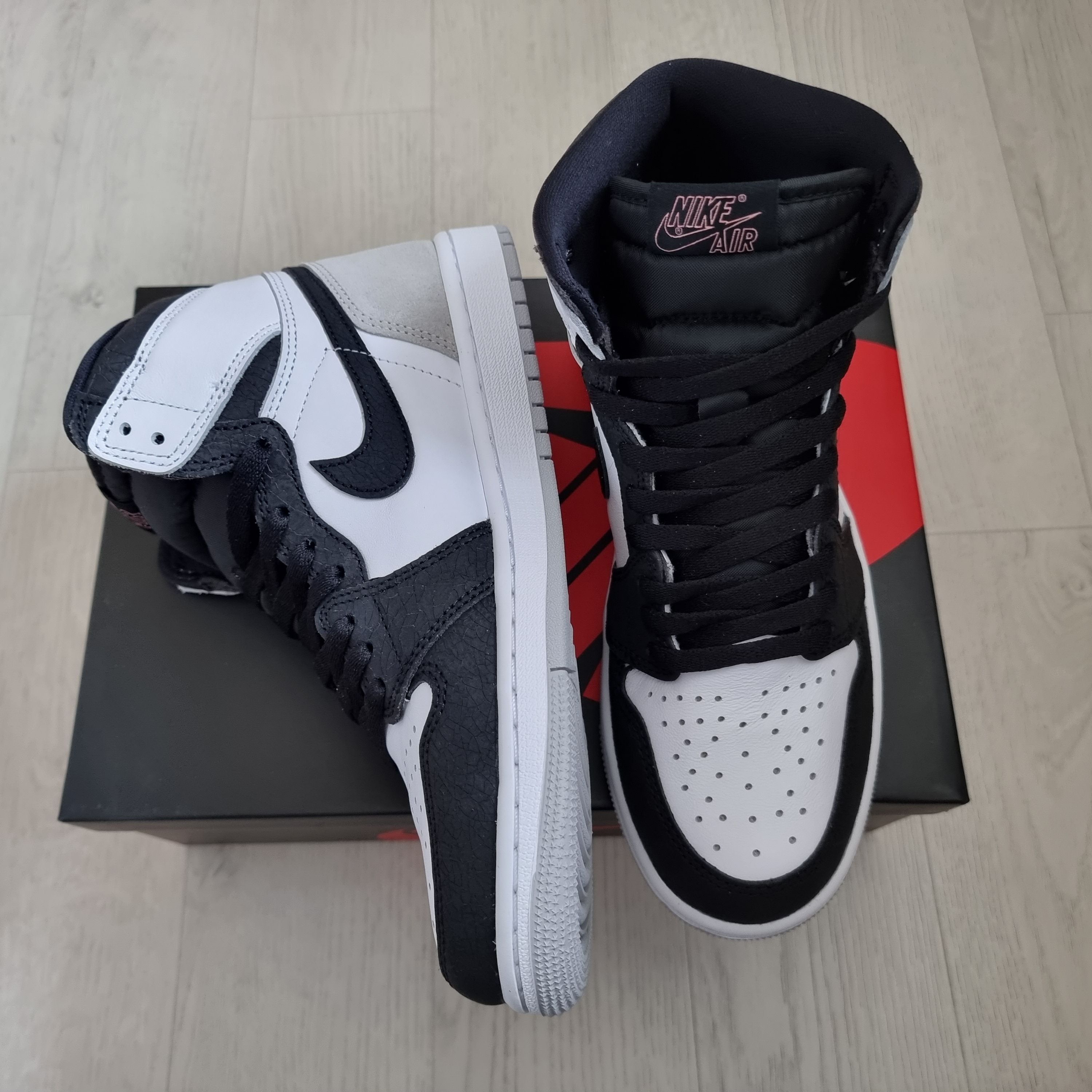 Jordan 1 Retro High OG Bleached Coral 착용 스타일 - 3