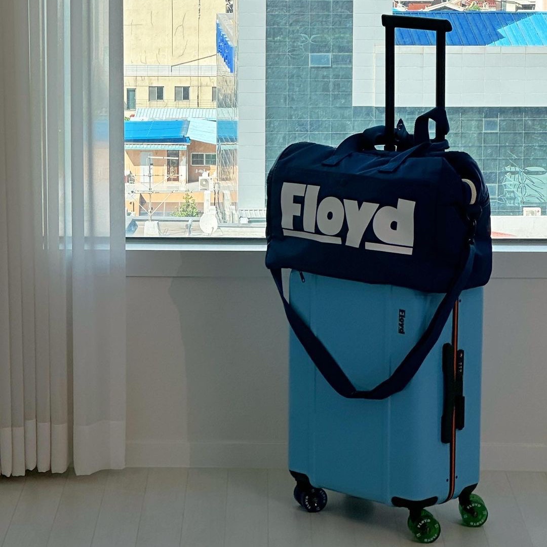 Floyd Weekender Shark Blue, Floyd Cabin Miami Blue 착용 스타일