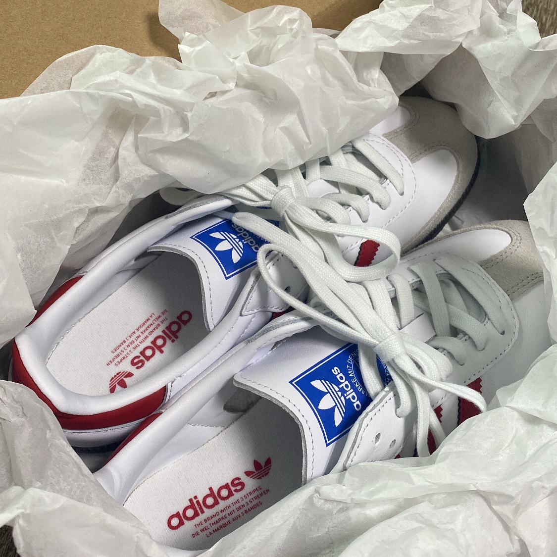 Adidas Samba OG White Better Scarlet 착용 스타일 - 1