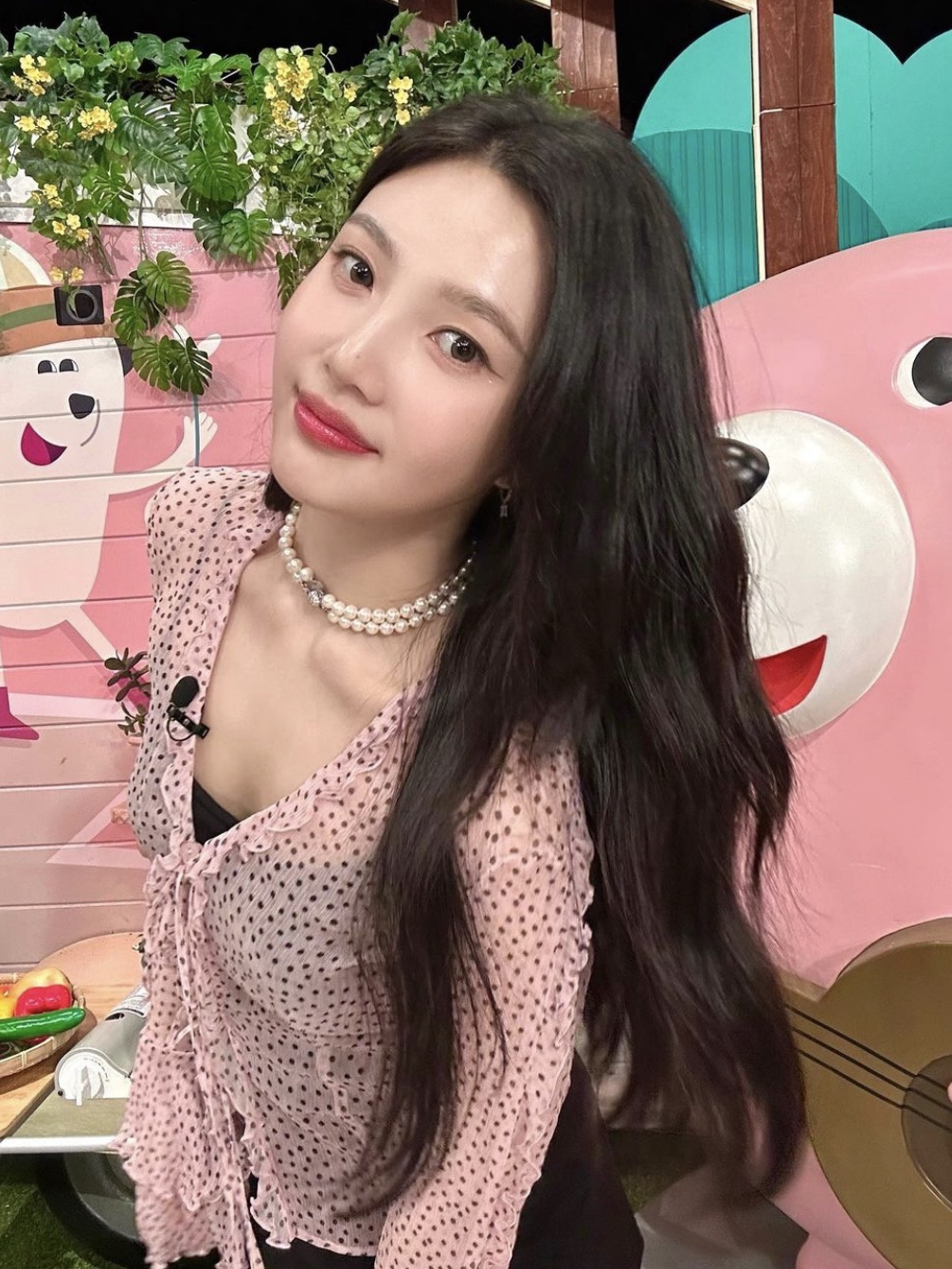 Vivienne Westwood Graziella Pearl Choker Necklace Gold 착용 스타일