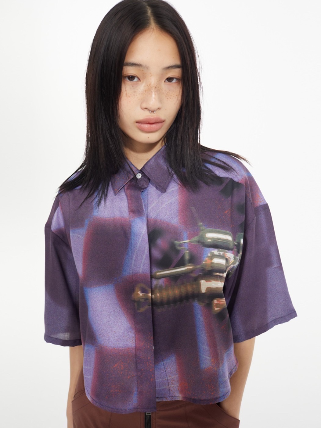KYO Women Print Cropped Shirt Purple 착용 스타일
