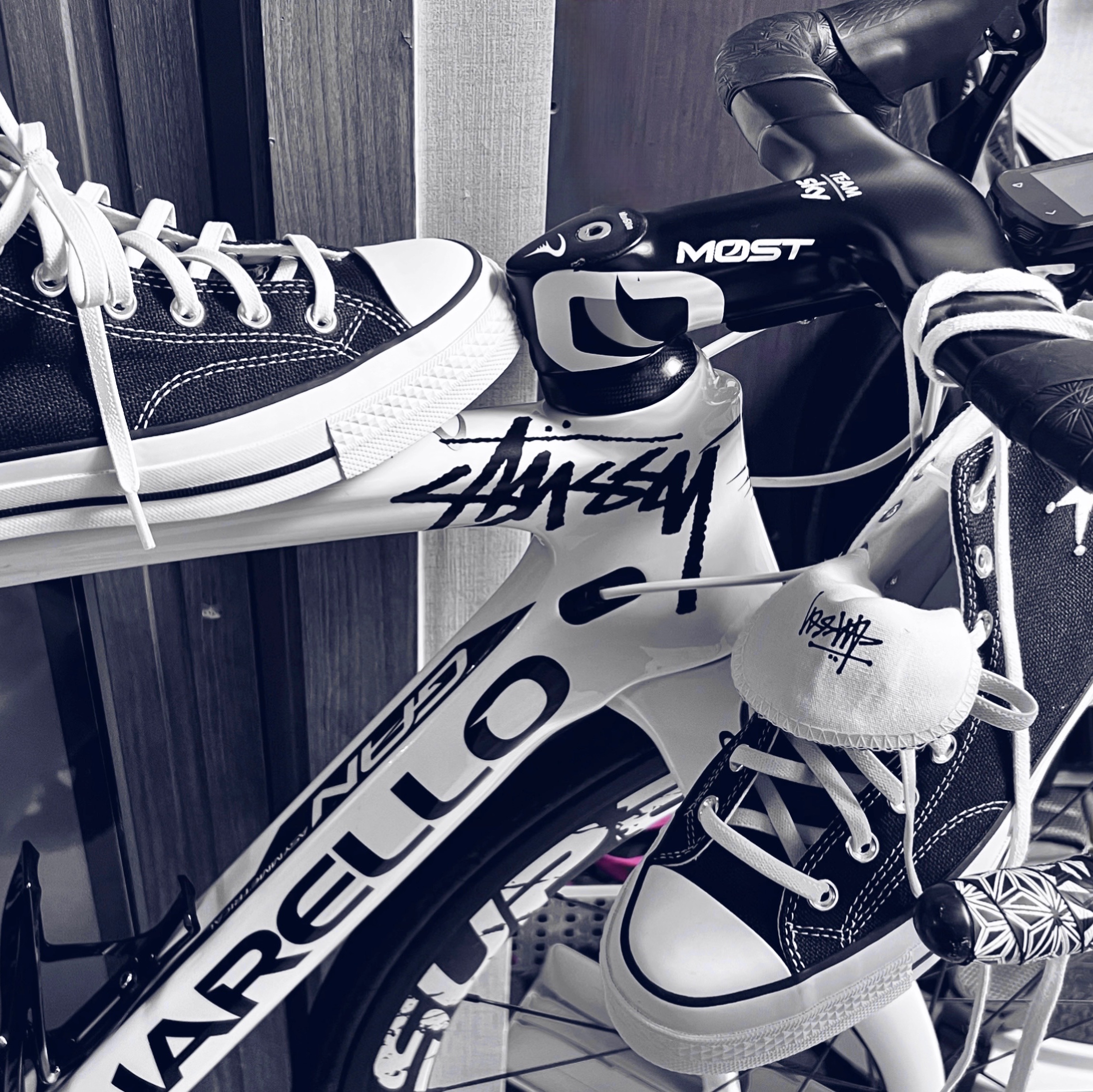 Converse x Stussy Chuck 70 High Black 착용 스타일