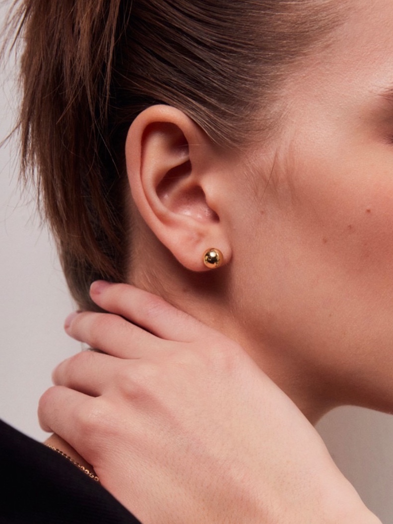 Miko Women Merrygold 8mm Earring Yellow Gold 착용 스타일