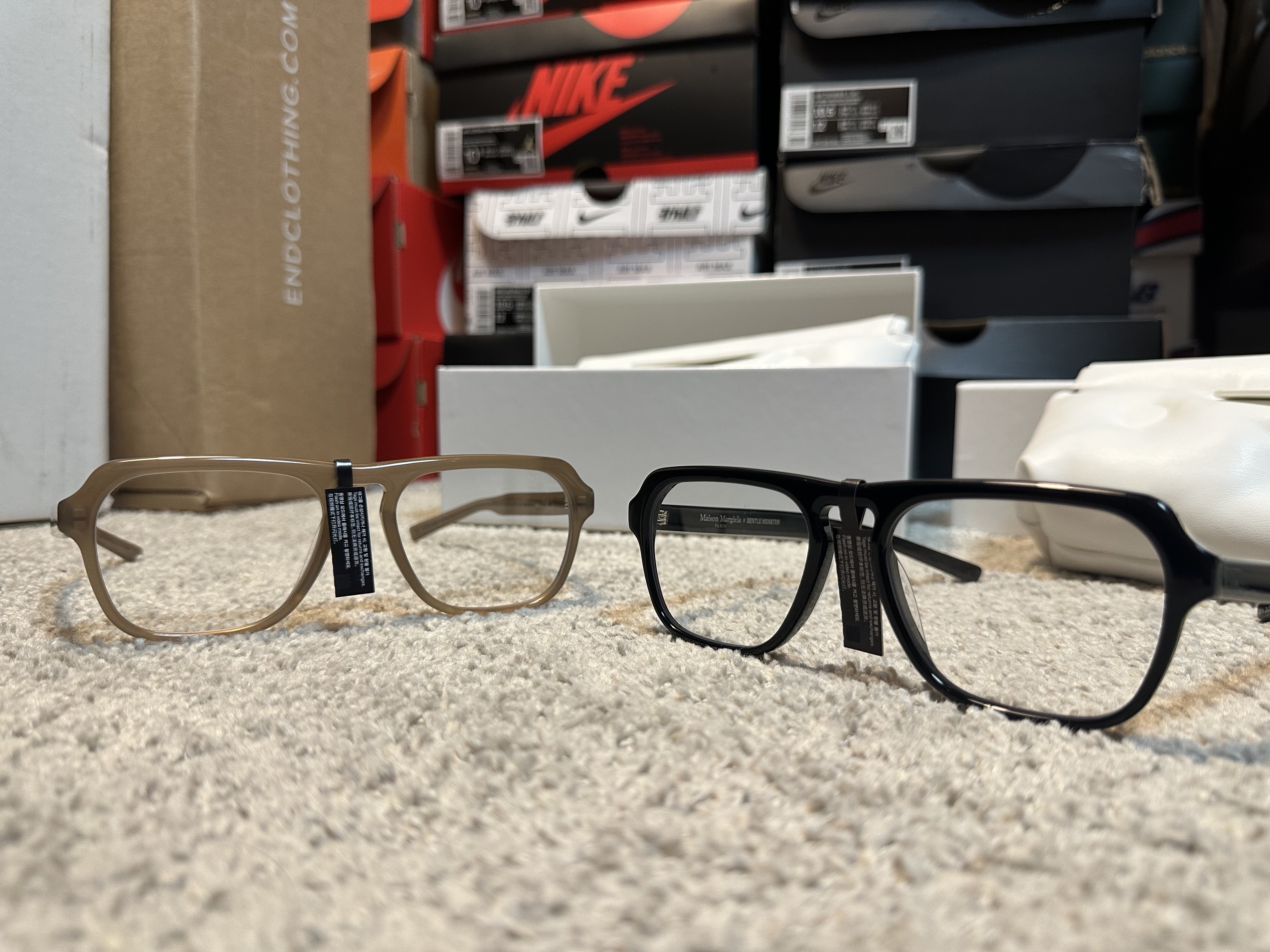 Gentle Monster x Maison Margiela MM011 Clear Black, Gentle Monster x Maison Margiela MM011 Clear Brown 착용 스타일 - 4