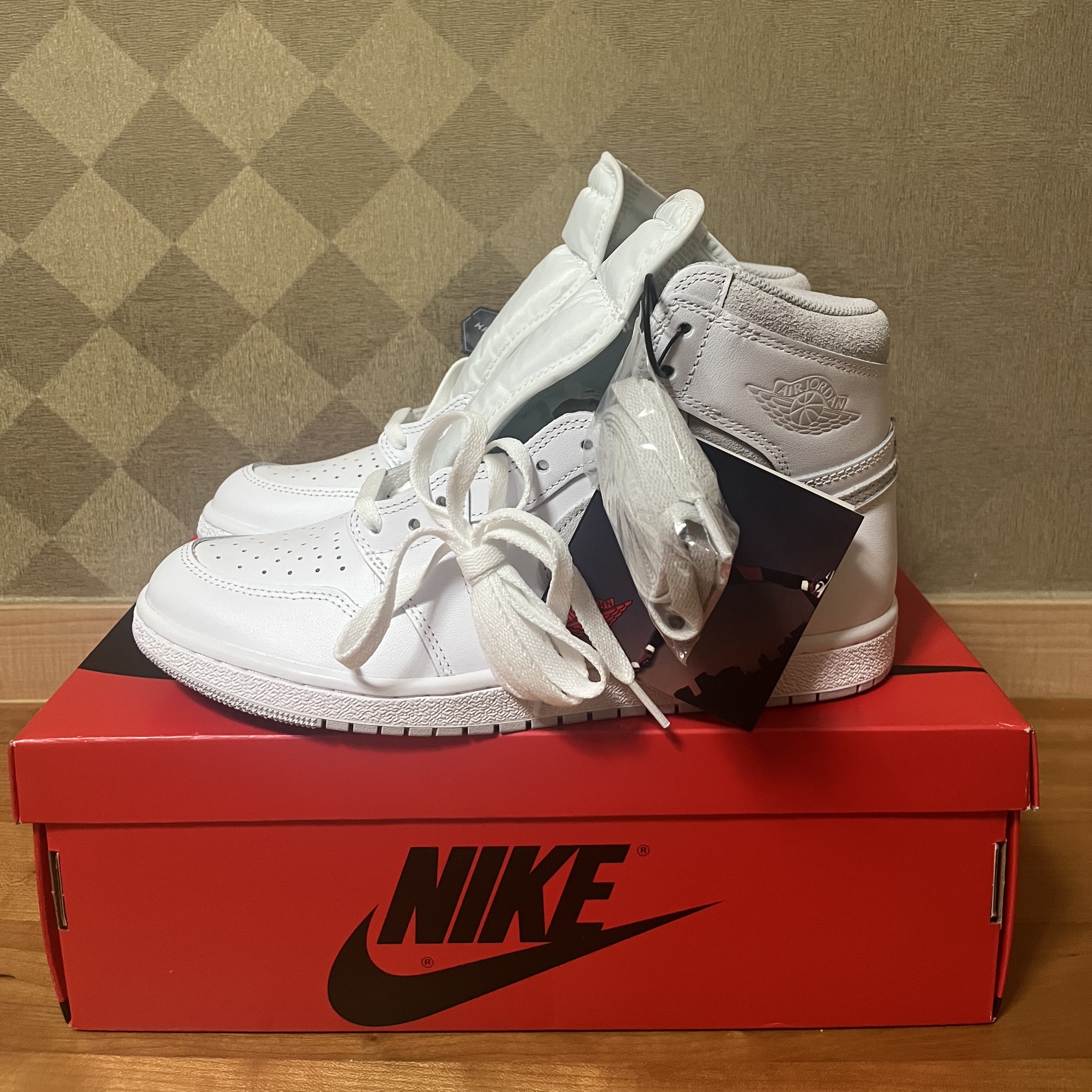 Jordan 1 High 85 Neutral Grey 착용 스타일