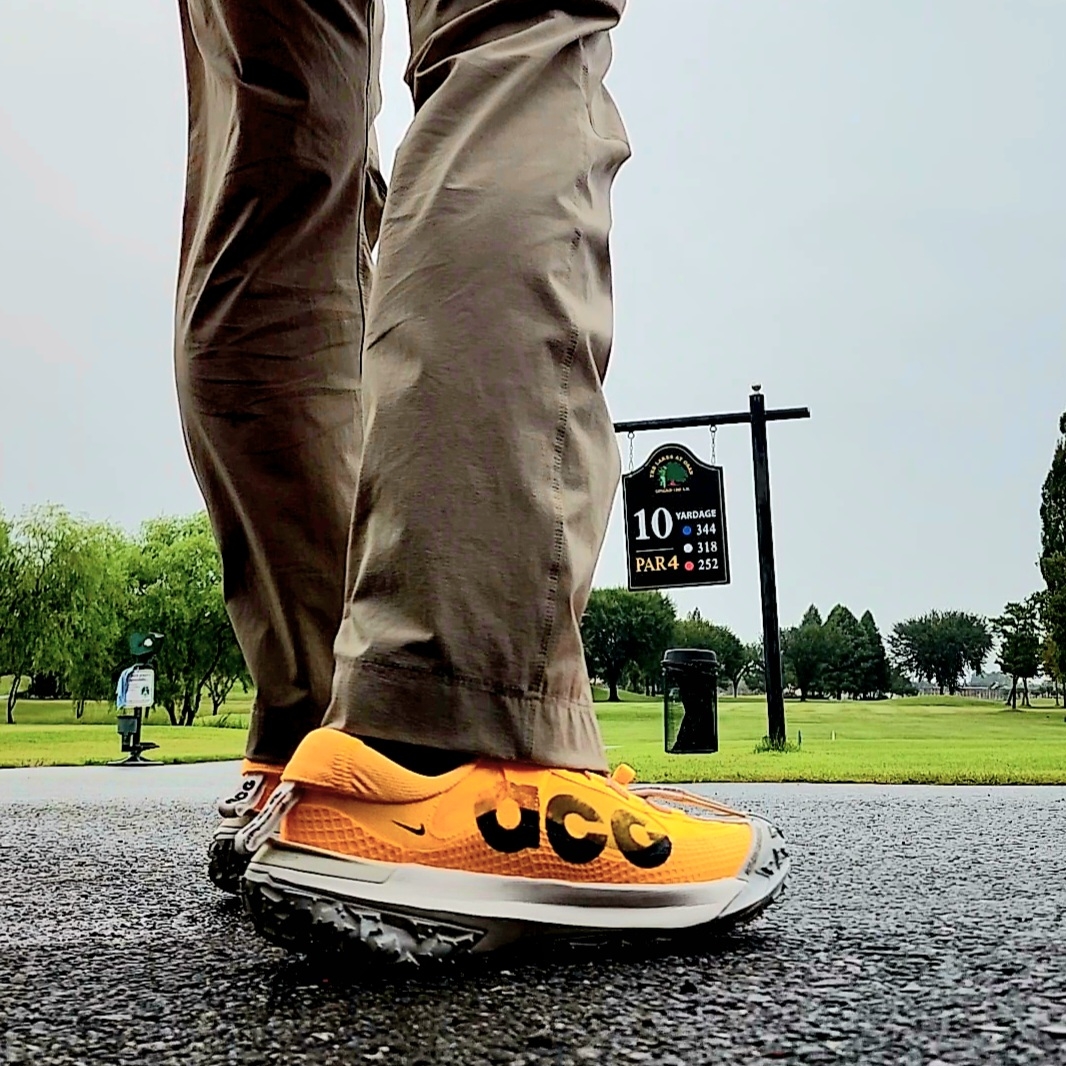 Nike ACG Mountain Fly 2 Low Laser Orange 착용 스타일