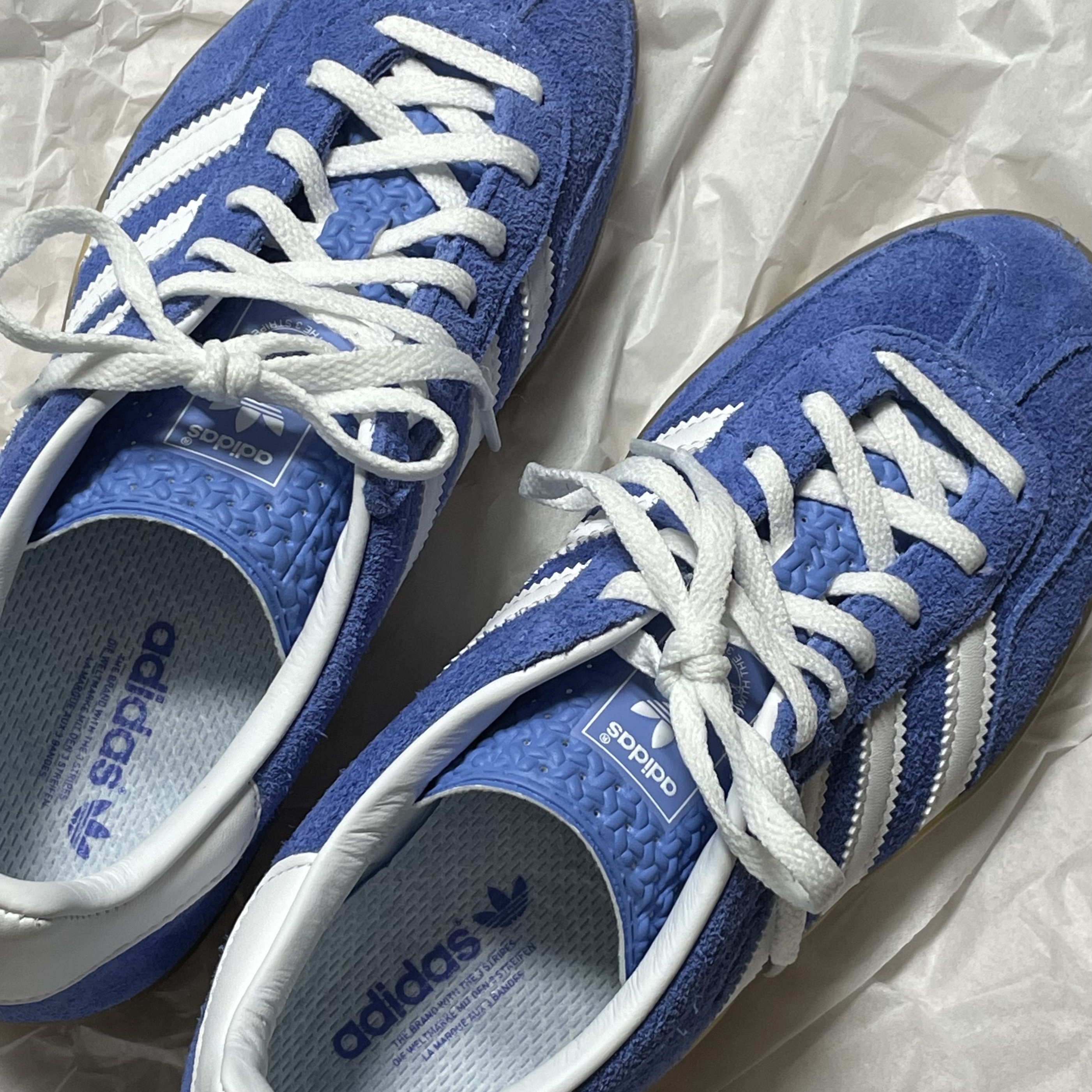 (W) Adidas Gazelle Indoor Blue Fusion Cloud White 착용 스타일