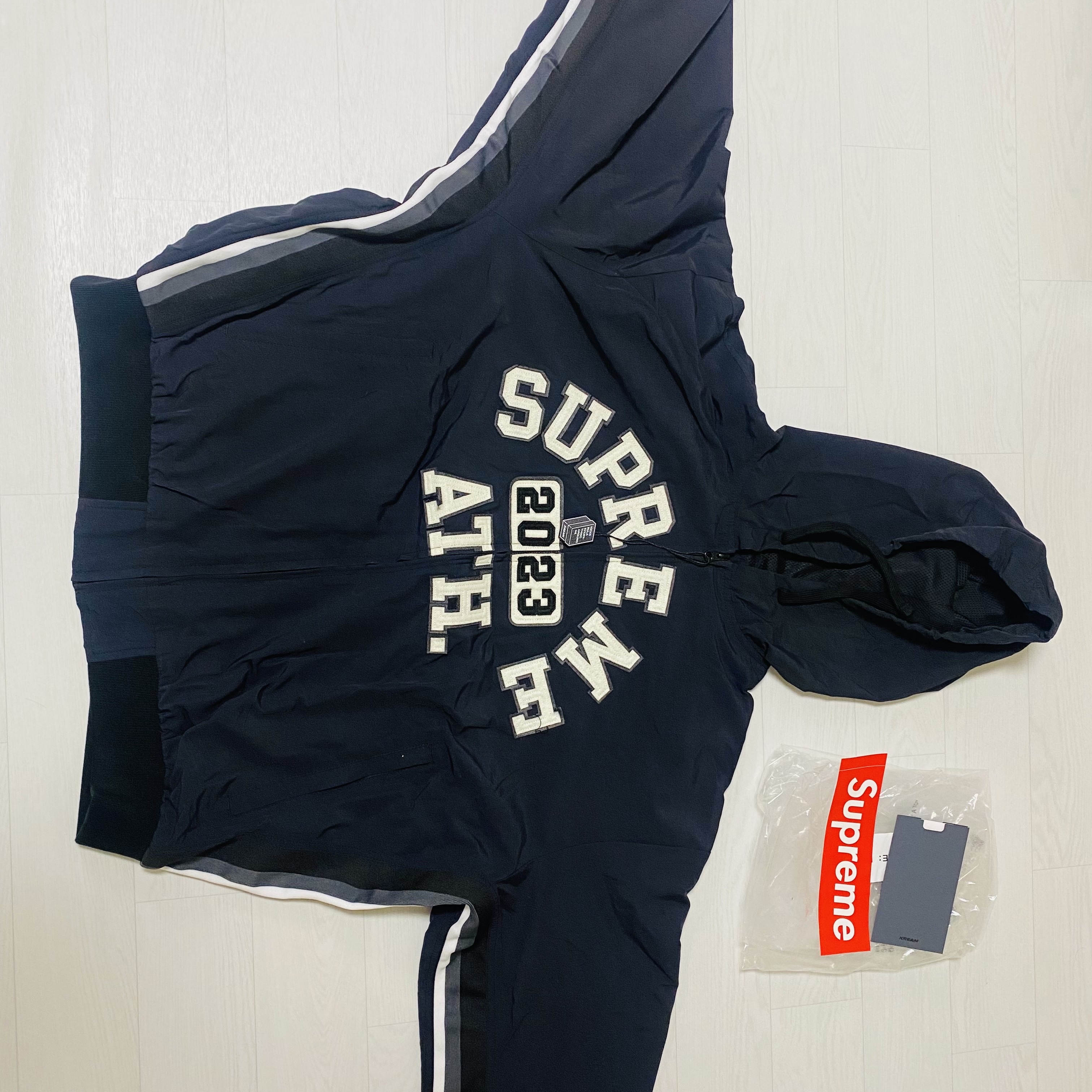 Supreme Applique Hooded Track Jacket Black - 23SS 착용 스타일 - 3