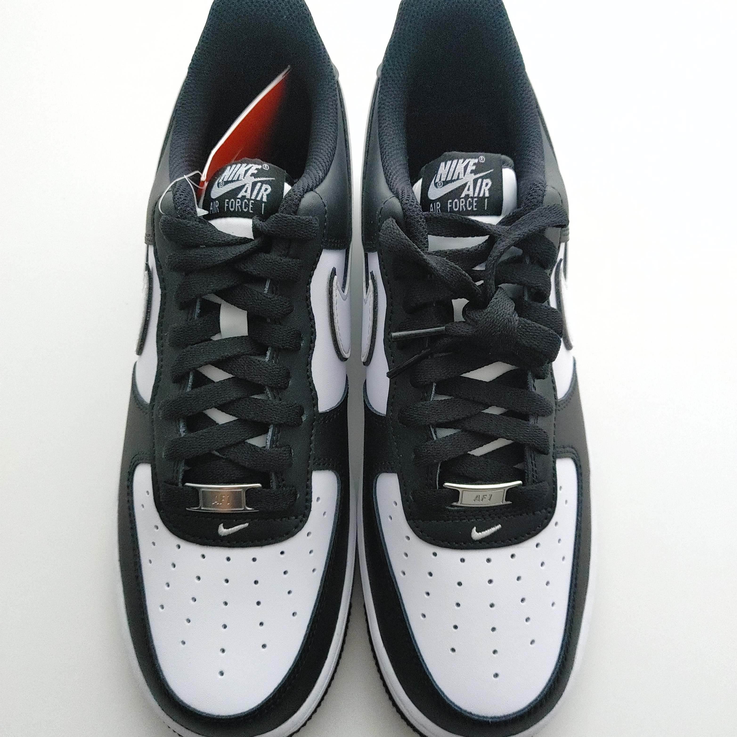 Nike Air Force 1 '07 Black White 착용 스타일
