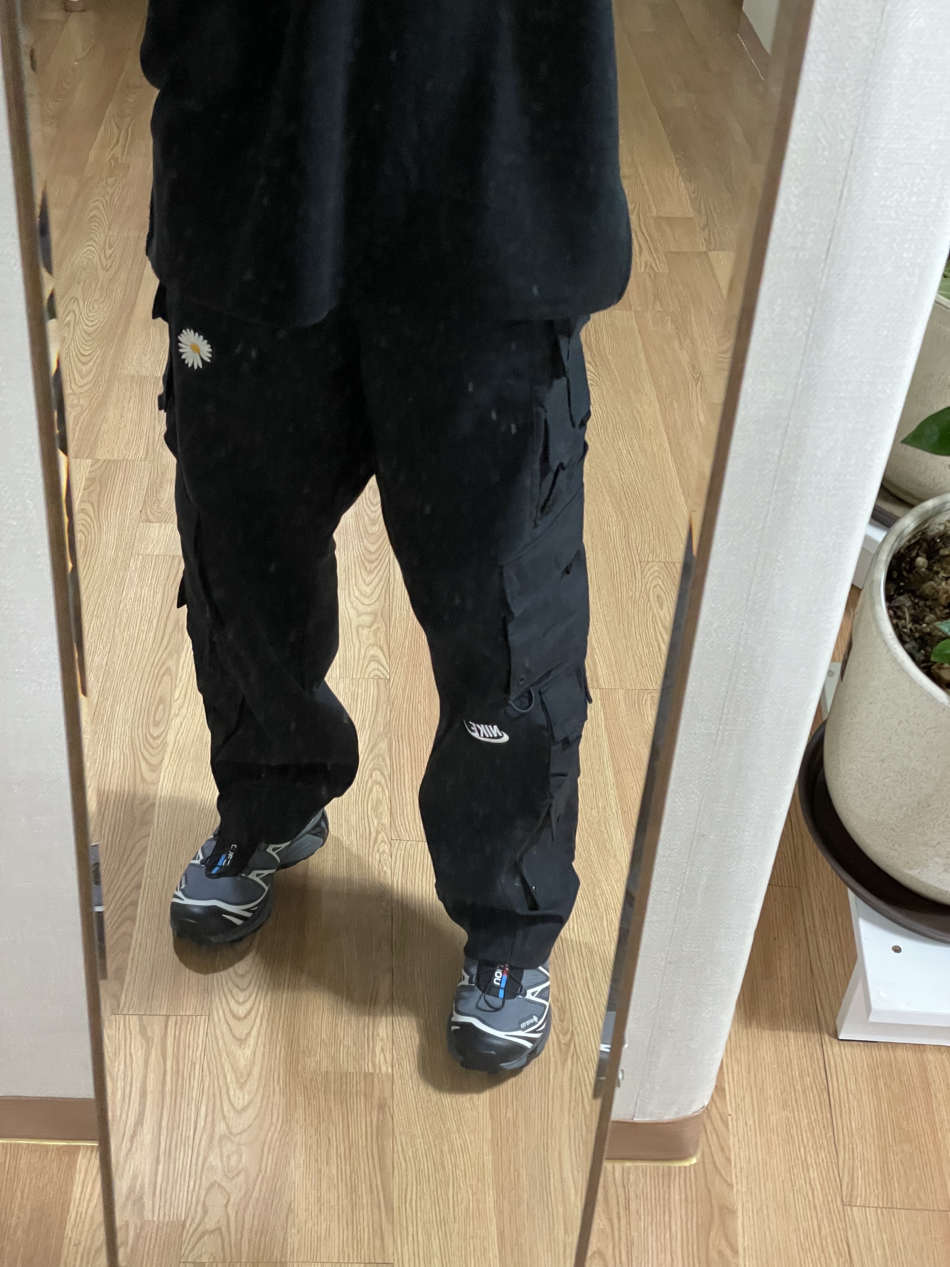 Nike x Peaceminusone Wide Pants Black (DR0096-010) 착용 스타일