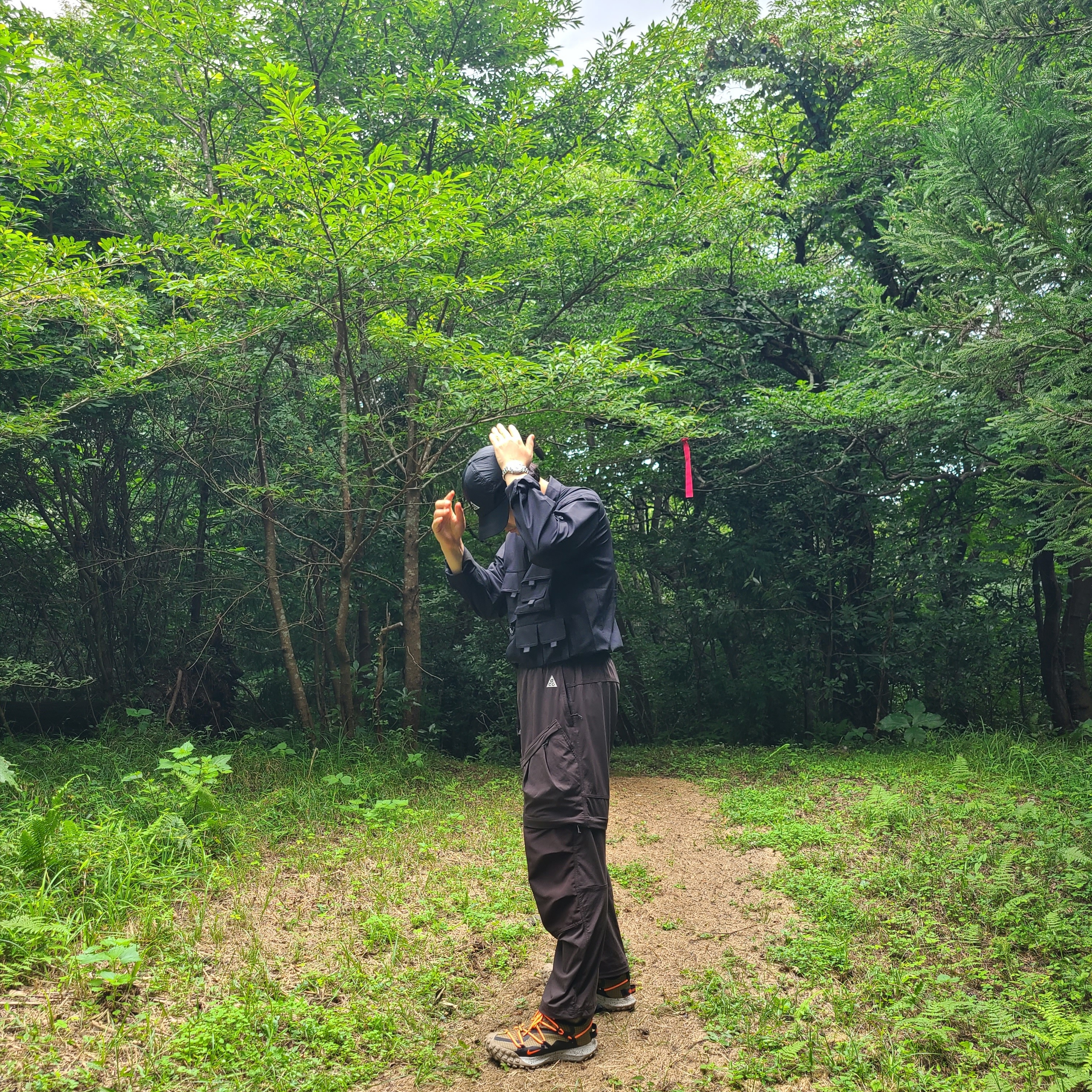 Nike ACG Smith Summit Cargo Pants Velvet Brown - Asia, Nike ACG Mountain Fly Low Gore-Tex SE Hazel Rush 착용 스타일 - 4