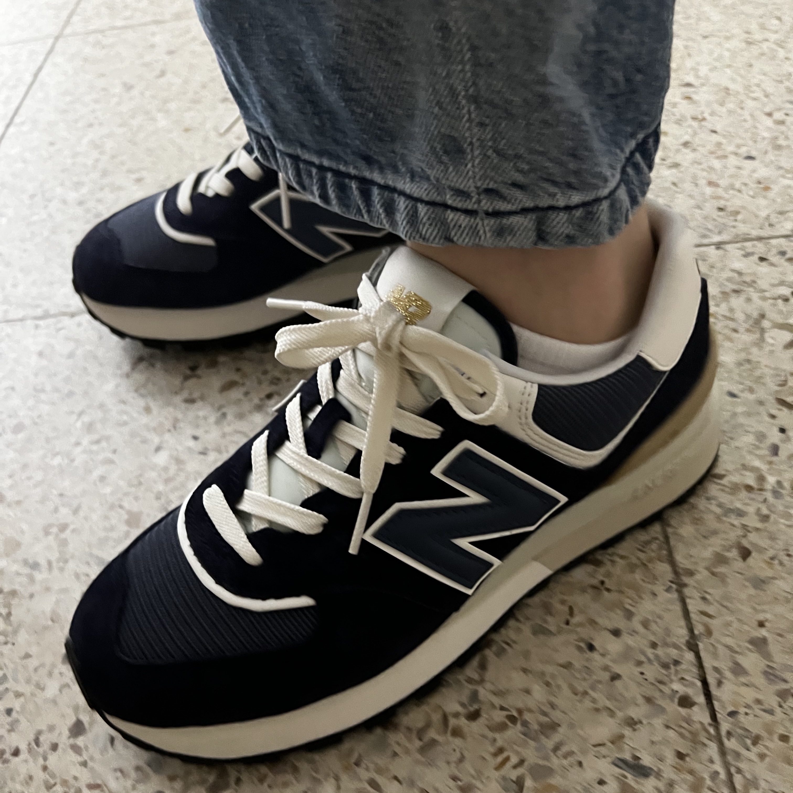 New Balance 574 Legacy Navy 착용 스타일