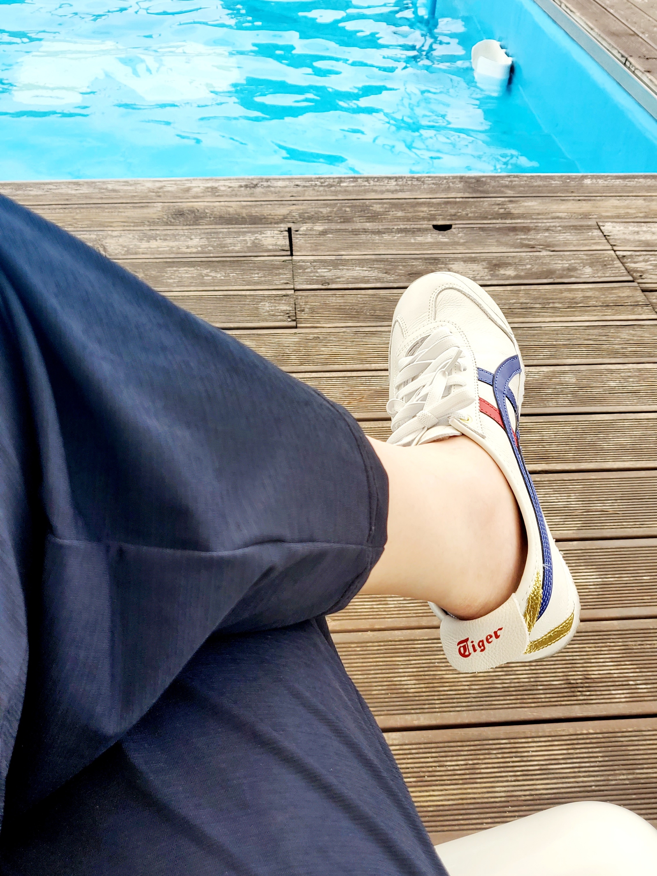 Onitsuka Tiger Mexico 66 White Dark Blue 착용 스타일