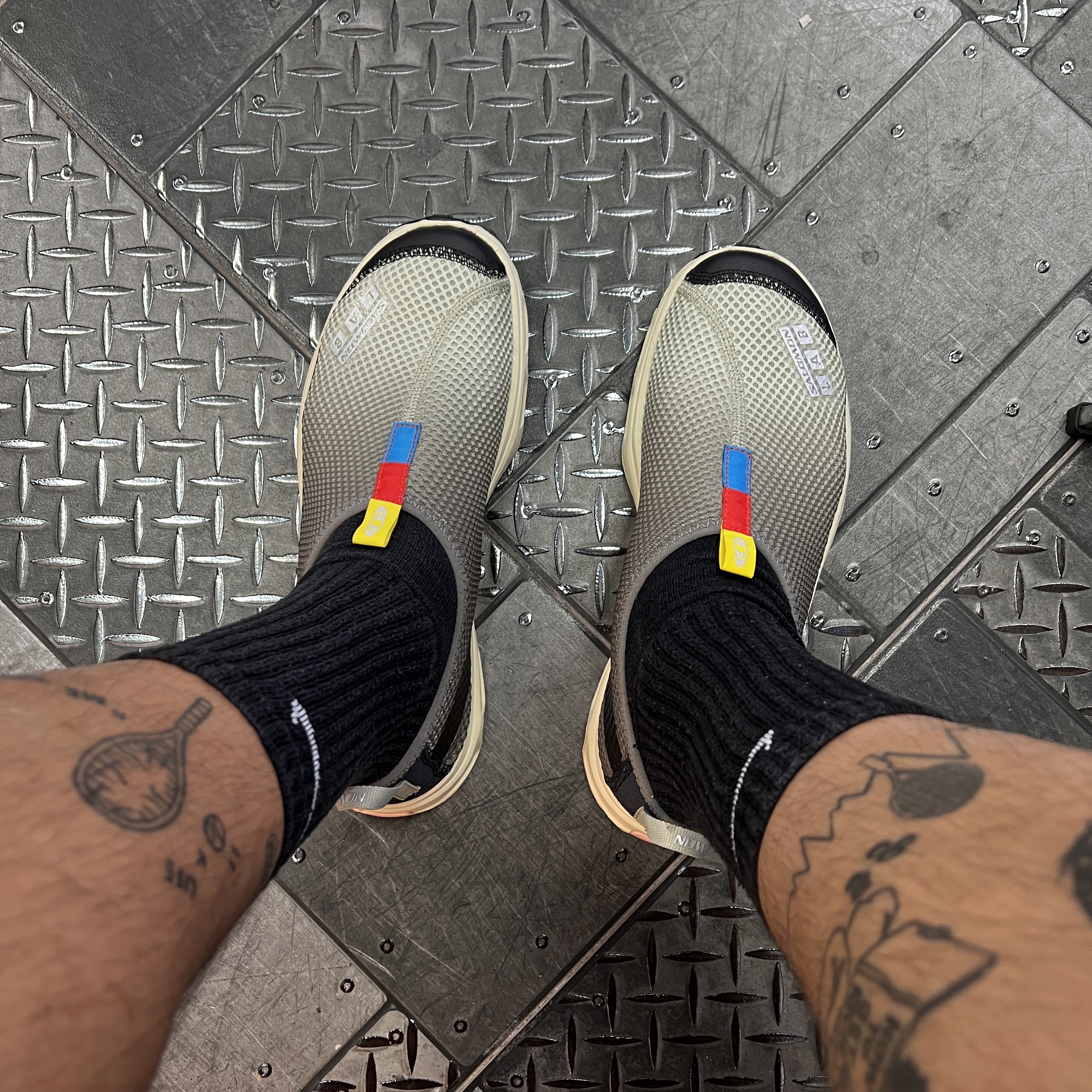 Salomon RX Moc 3.0 Pewter Desert 착용 스타일