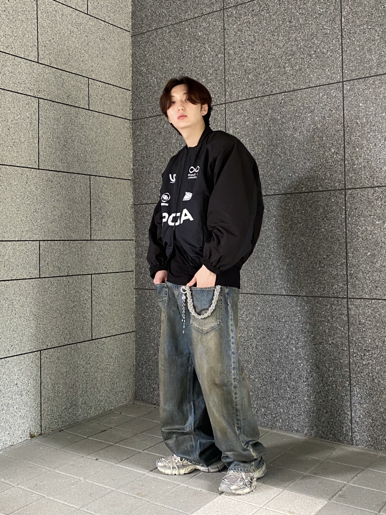 Undermycar Acer Padded Shoulder Crop Blouson Ebony - 23FW, Balenciaga 3XL Sneakers Light Beige 착용 스타일 - 2