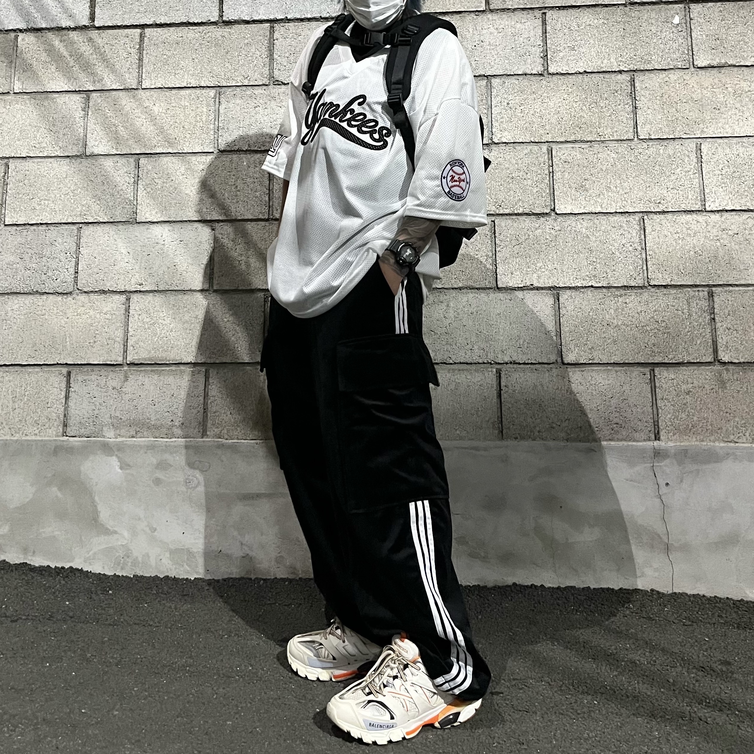 Balenciaga Track Sneakers White Orange 2019 착용 스타일 - 1