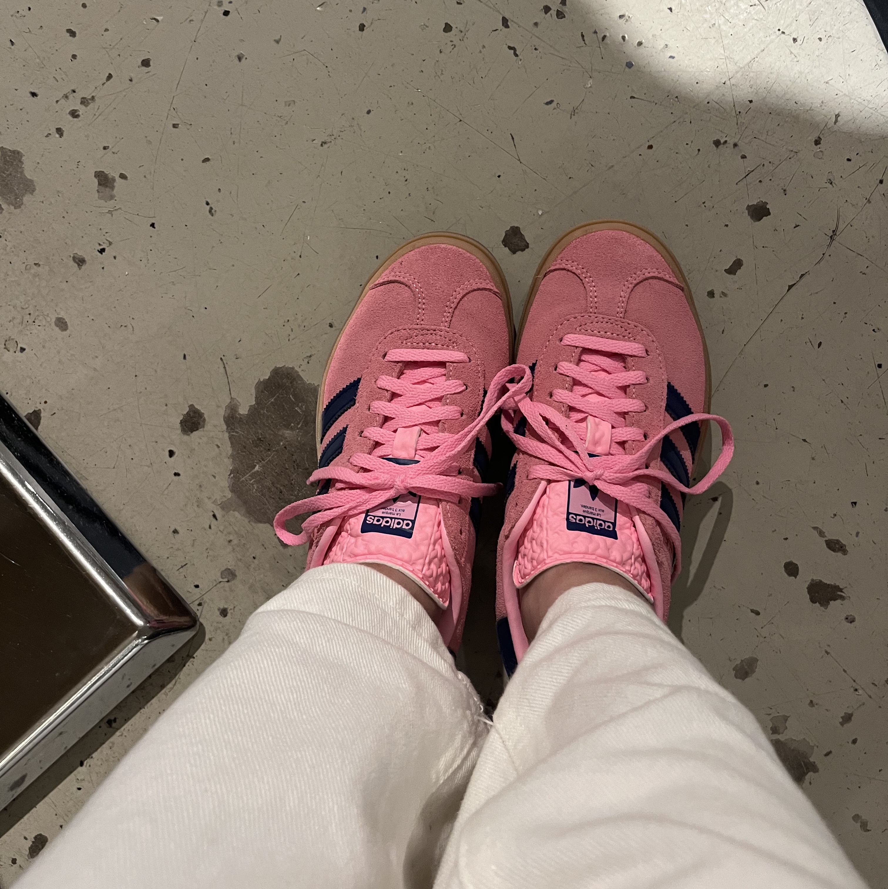 (W) Adidas Gazelle Bold Pink Glow Victory Blue 착용 스타일