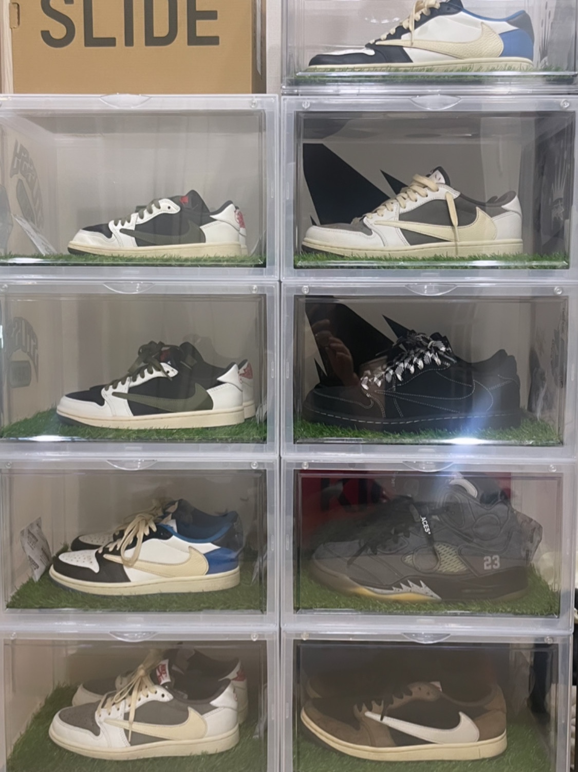 Jordan 1 x Travis Scott Retro Low OG SP Sail and Ridgerock, Jordan 1 x Travis Scott Retro Low OG SP Black Phantom 착용 스타일