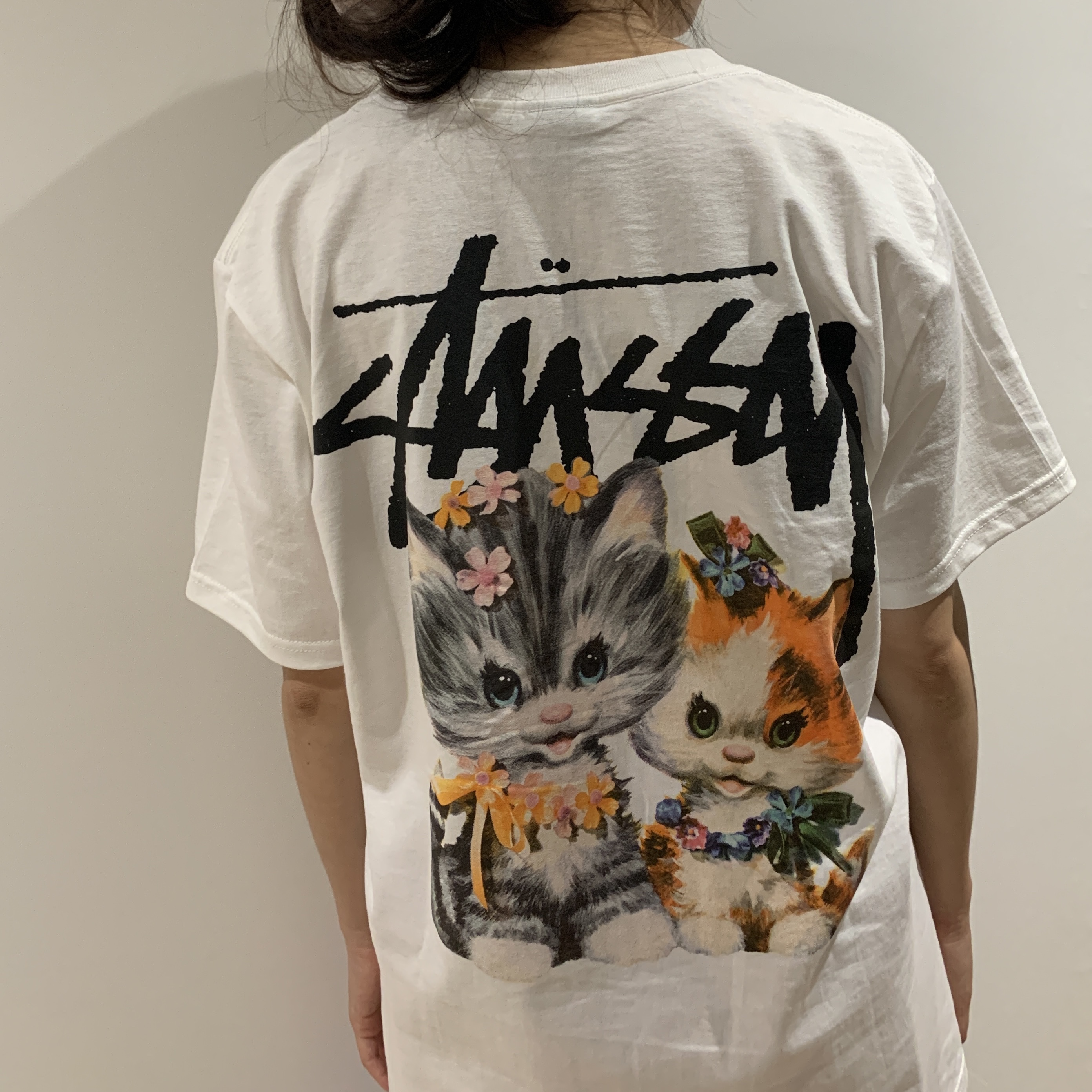 Stussy Kittens T-Shirt White 착용 스타일