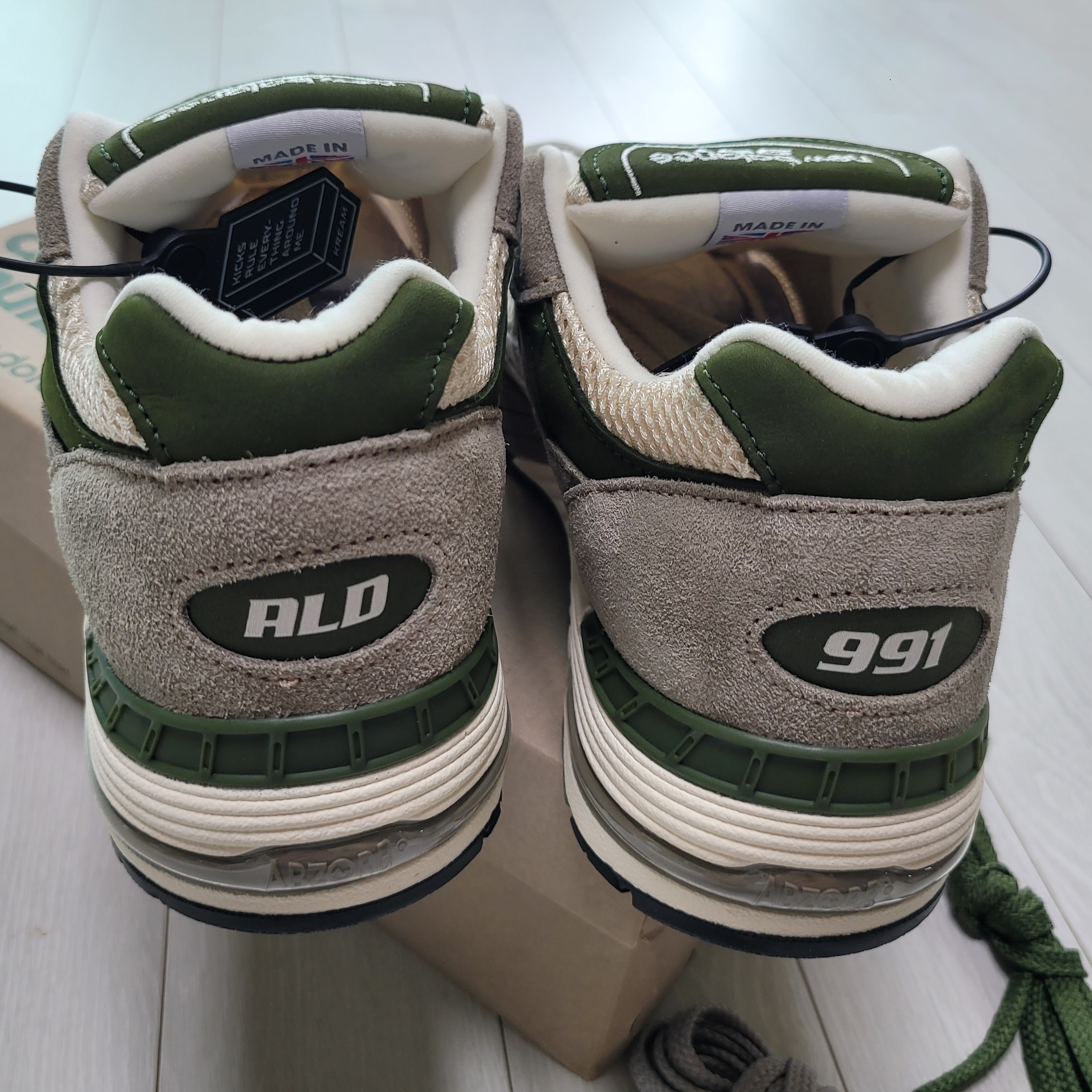 New Balance x Aime Leon Dore 991 Made in UK Grey 착용 스타일 - 4