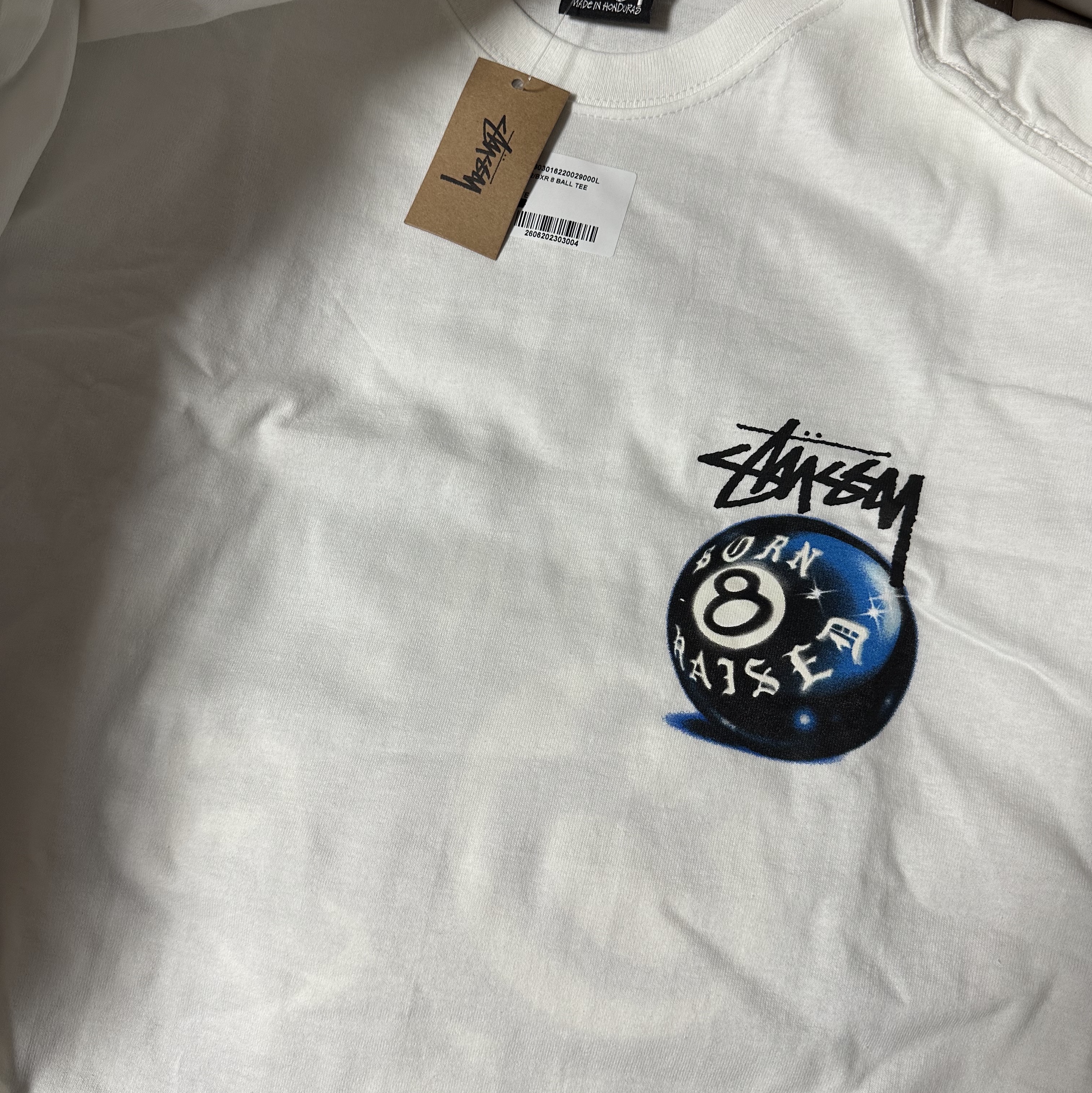 Stussy x Born X Raised 8 Ball T-Shirt White 착용 스타일 - 2