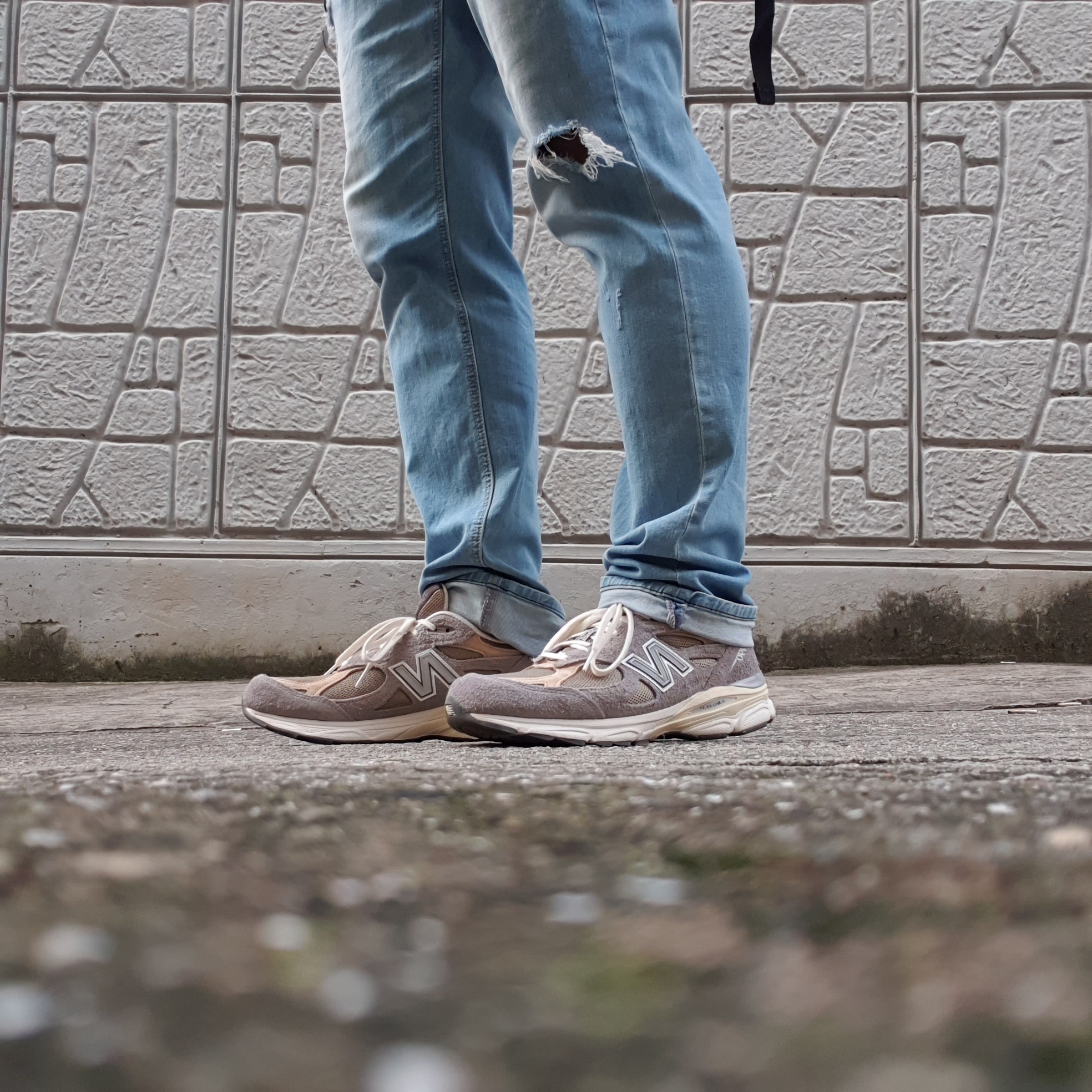 New Balance 990v3 Made in USA Marblehead Incense 착용 스타일