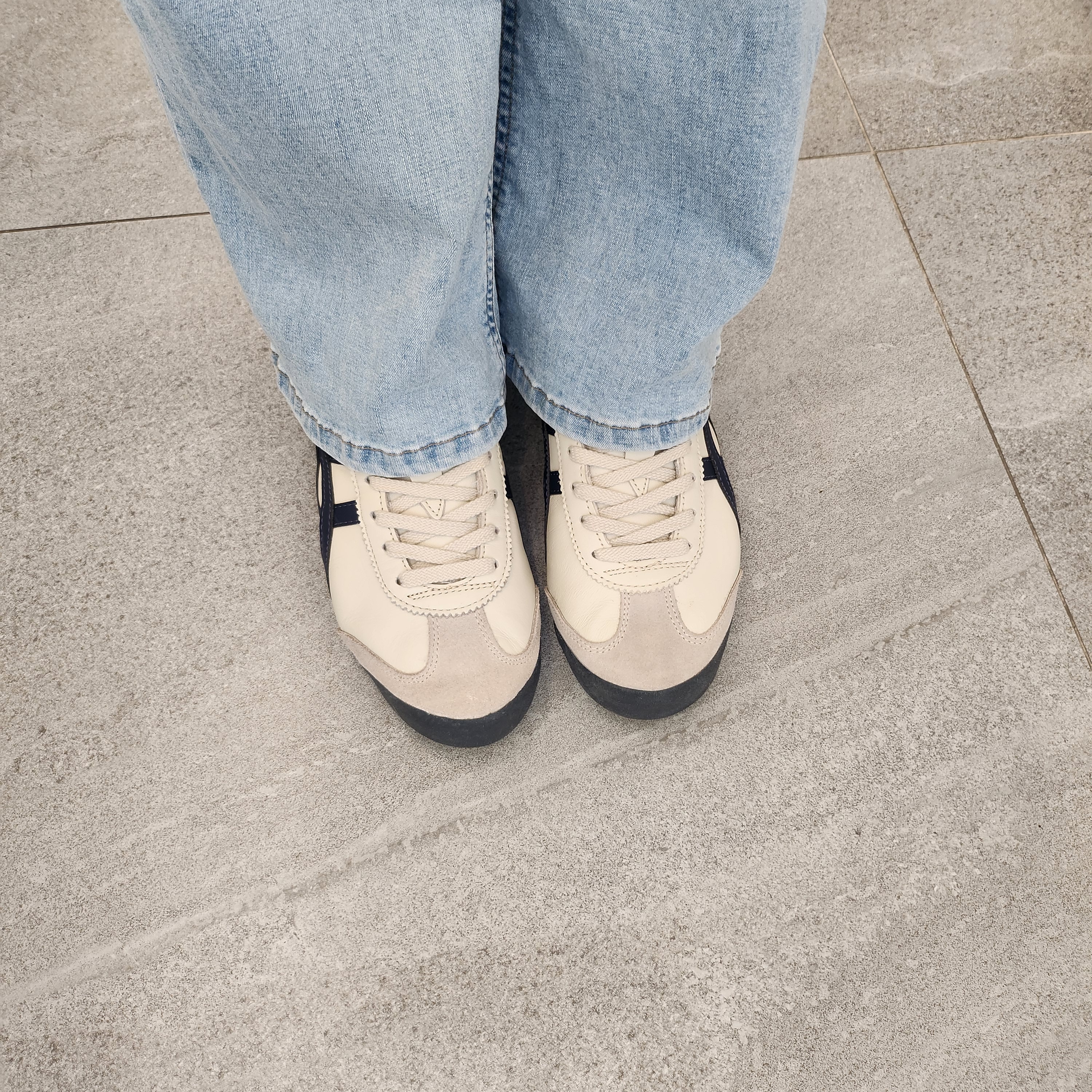 Onitsuka Tiger Mexico 66 Birch 착용 스타일 - 2