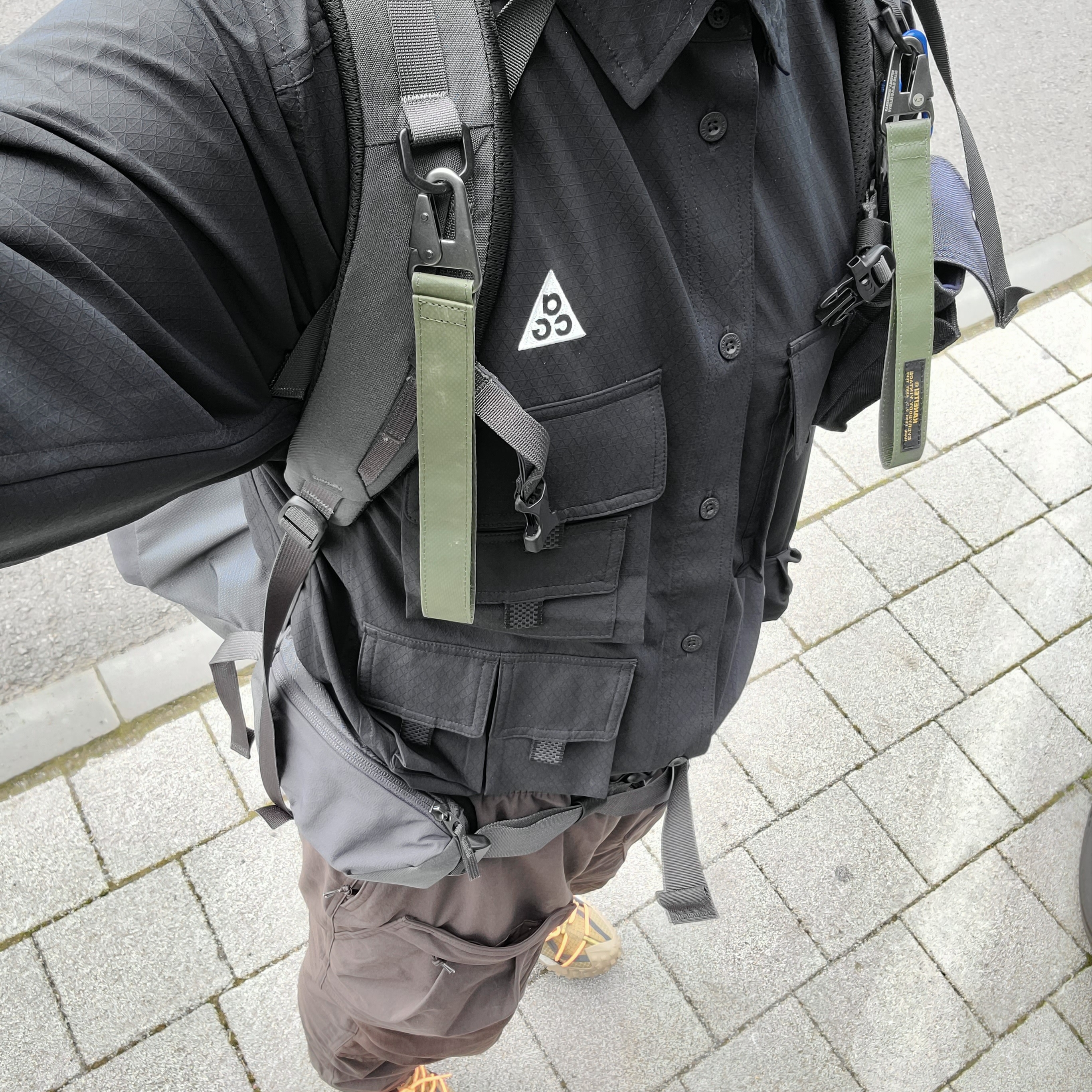 Nike ACG Smith Summit Cargo Pants Velvet Brown - Asia, Nike ACG Mountain Fly Low Gore-Tex SE Hazel Rush 착용 스타일 - 5