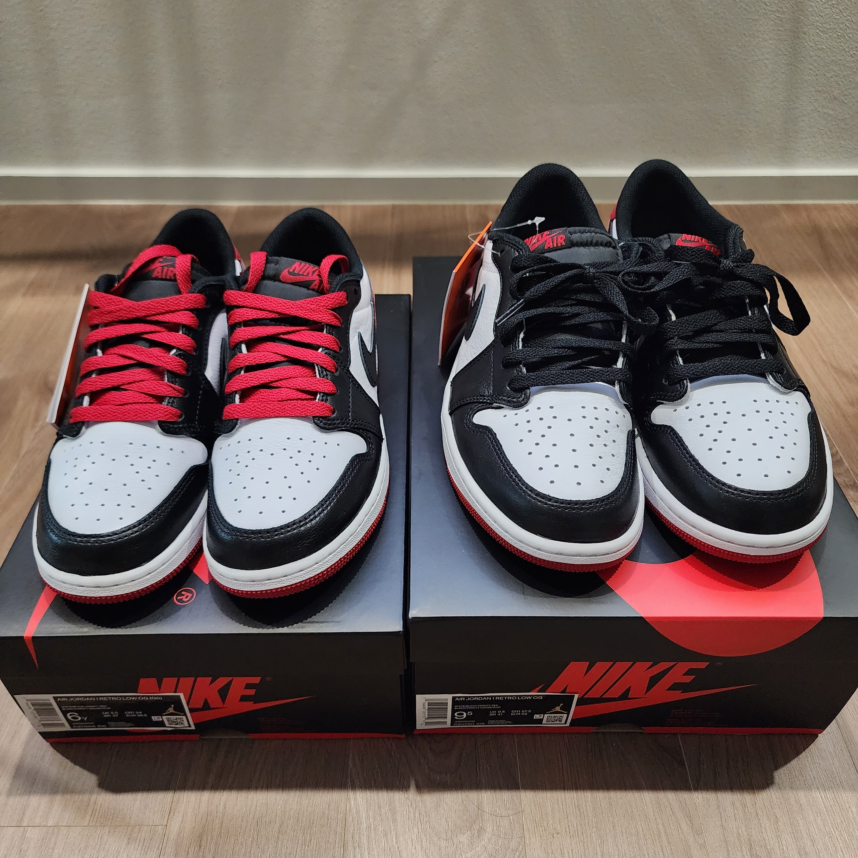 Jordan 1 Retro Low OG Black Toe, (GS) Jordan 1 Retro Low OG Black Toe 착용 스타일 - 1