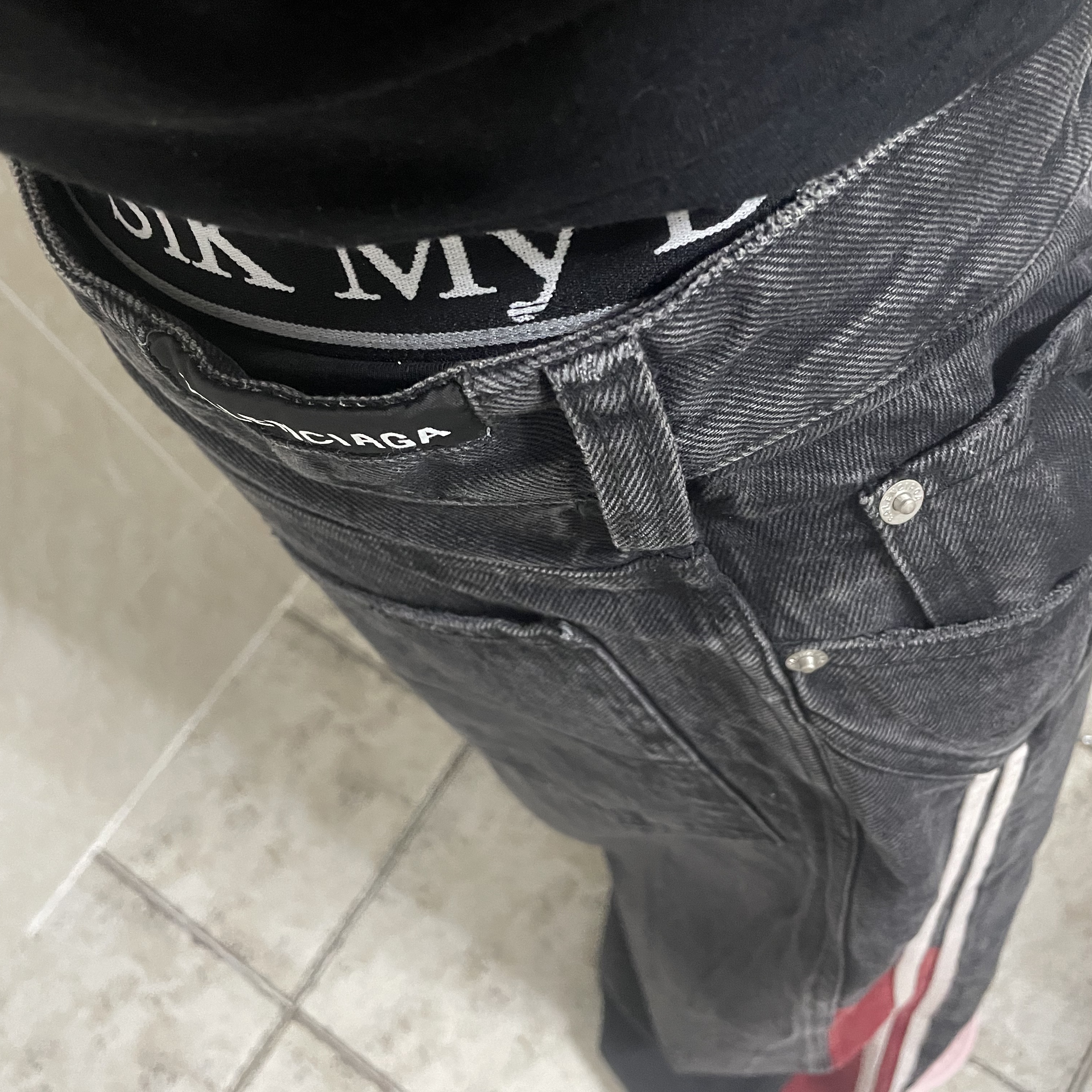 Sik-K Sik My Dick Black 착용 스타일 - 2