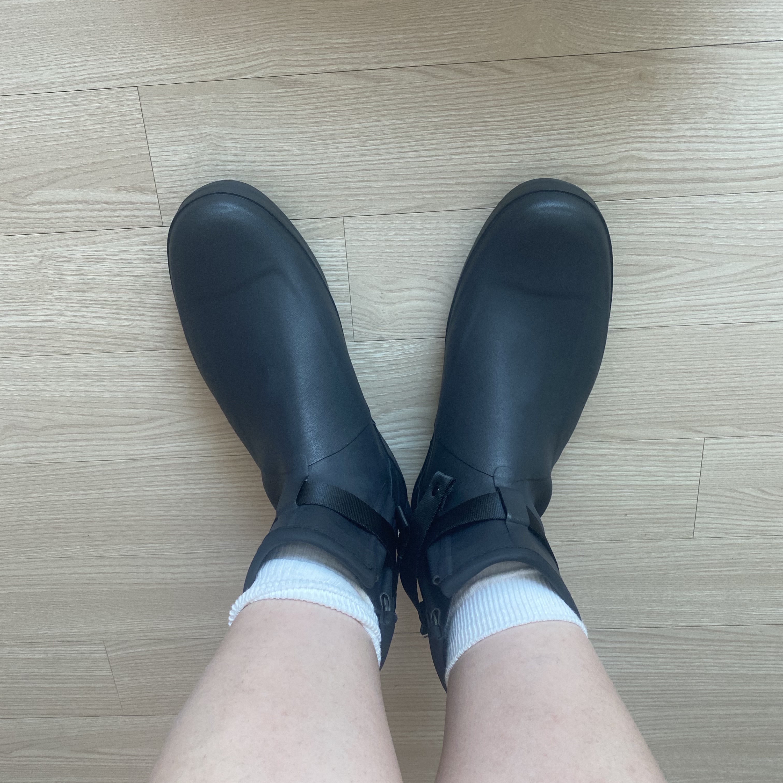 Moonstar 810s ET027 Marke Modi Charcoal 착용 스타일 - 1