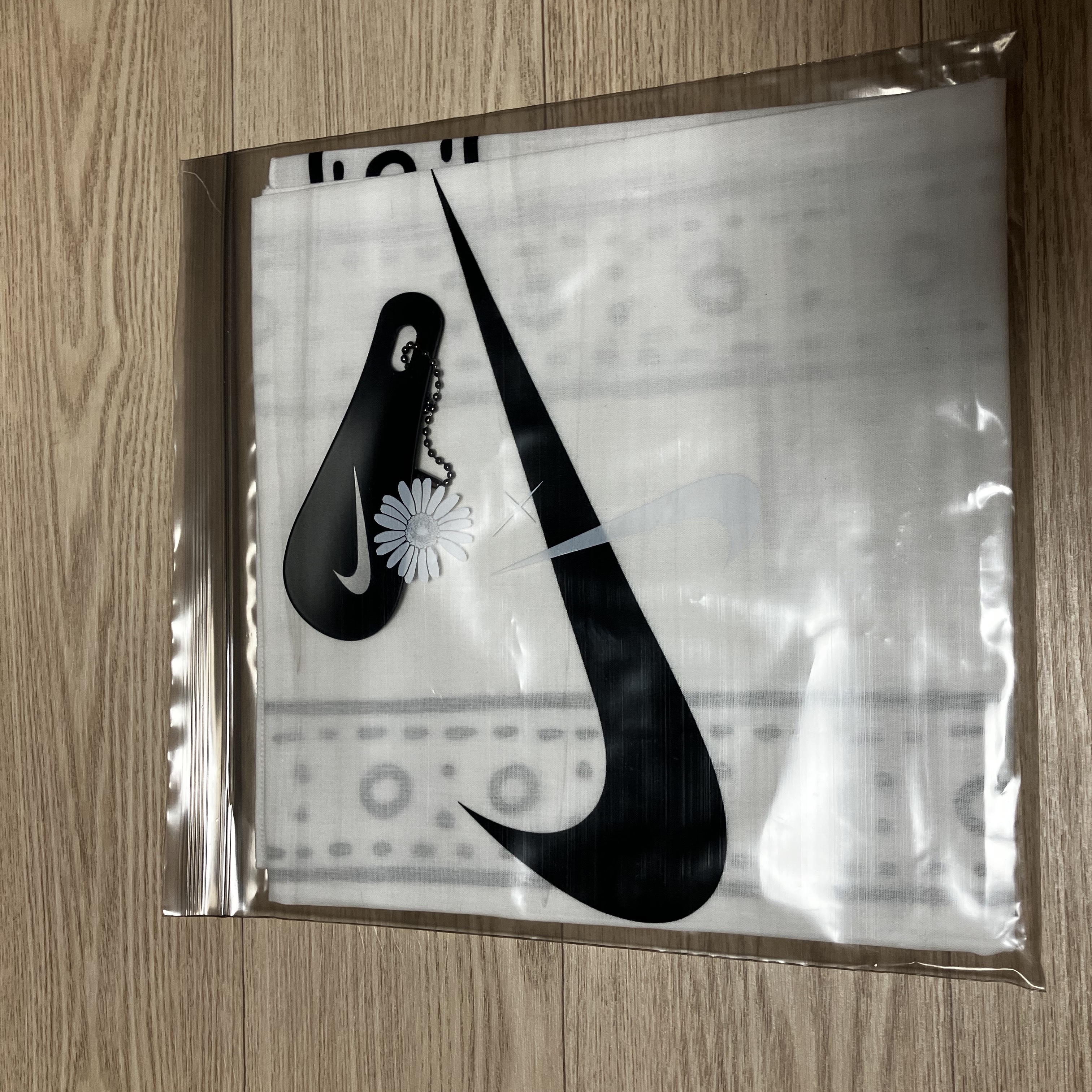 Nike x Peaceminusone Kwondo1 Black and White 착용 스타일 - 2