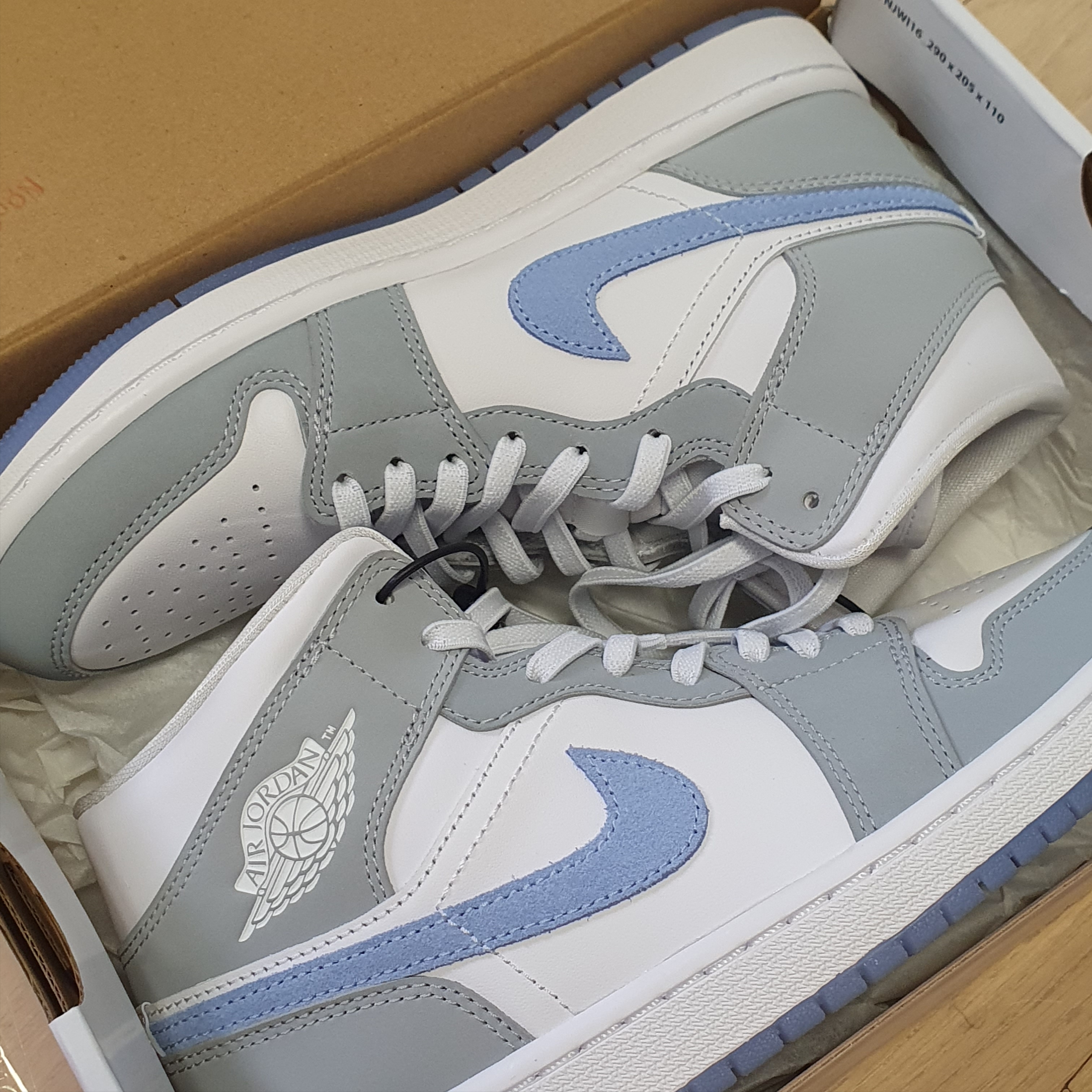 (W) Jordan 1 Mid Wolf Grey 착용 스타일