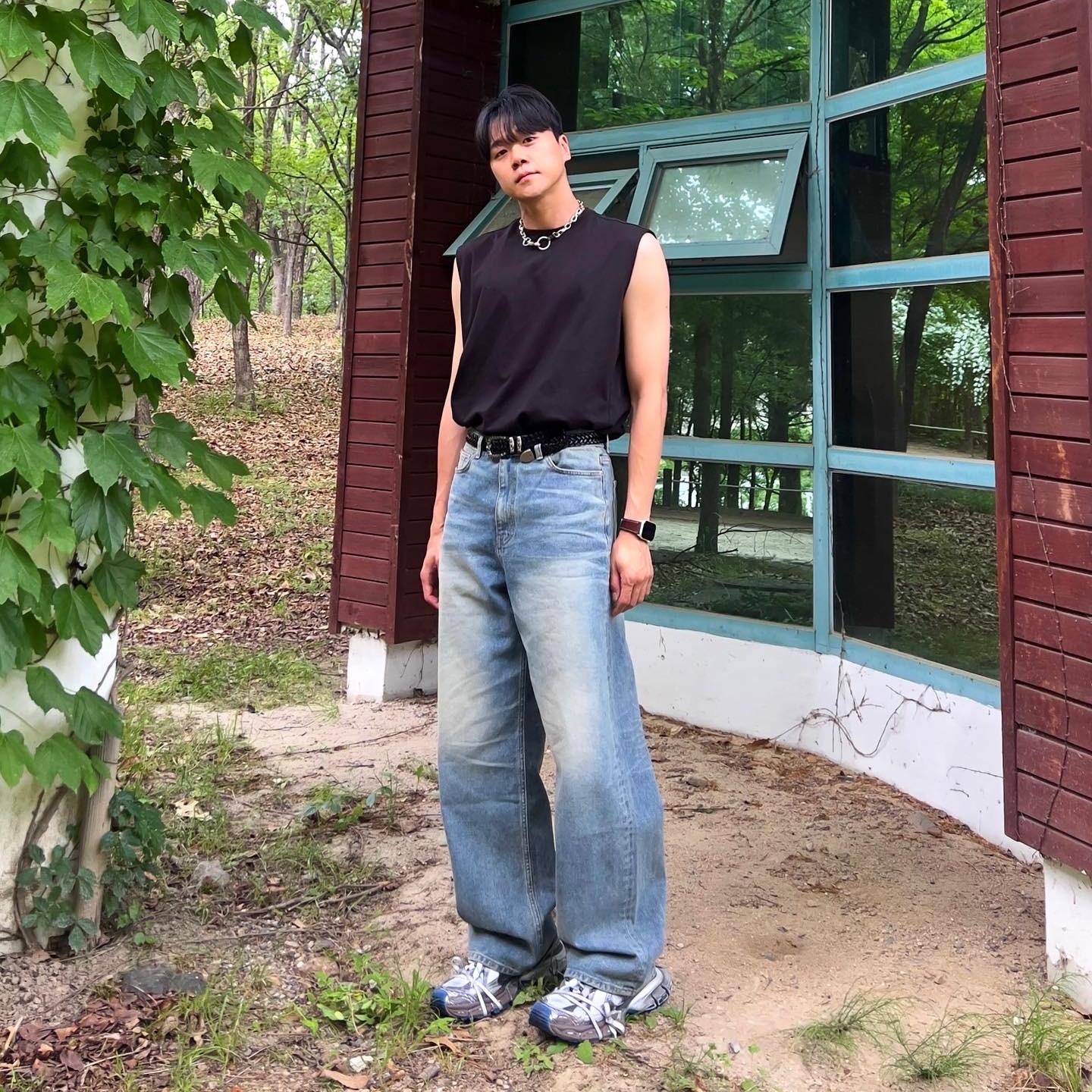 Balenciaga 3XL Sneakers Worn Out Grey White Blue, Our Legacy Ladon Brass Keychain Matte Nickel 착용 스타일 - 1