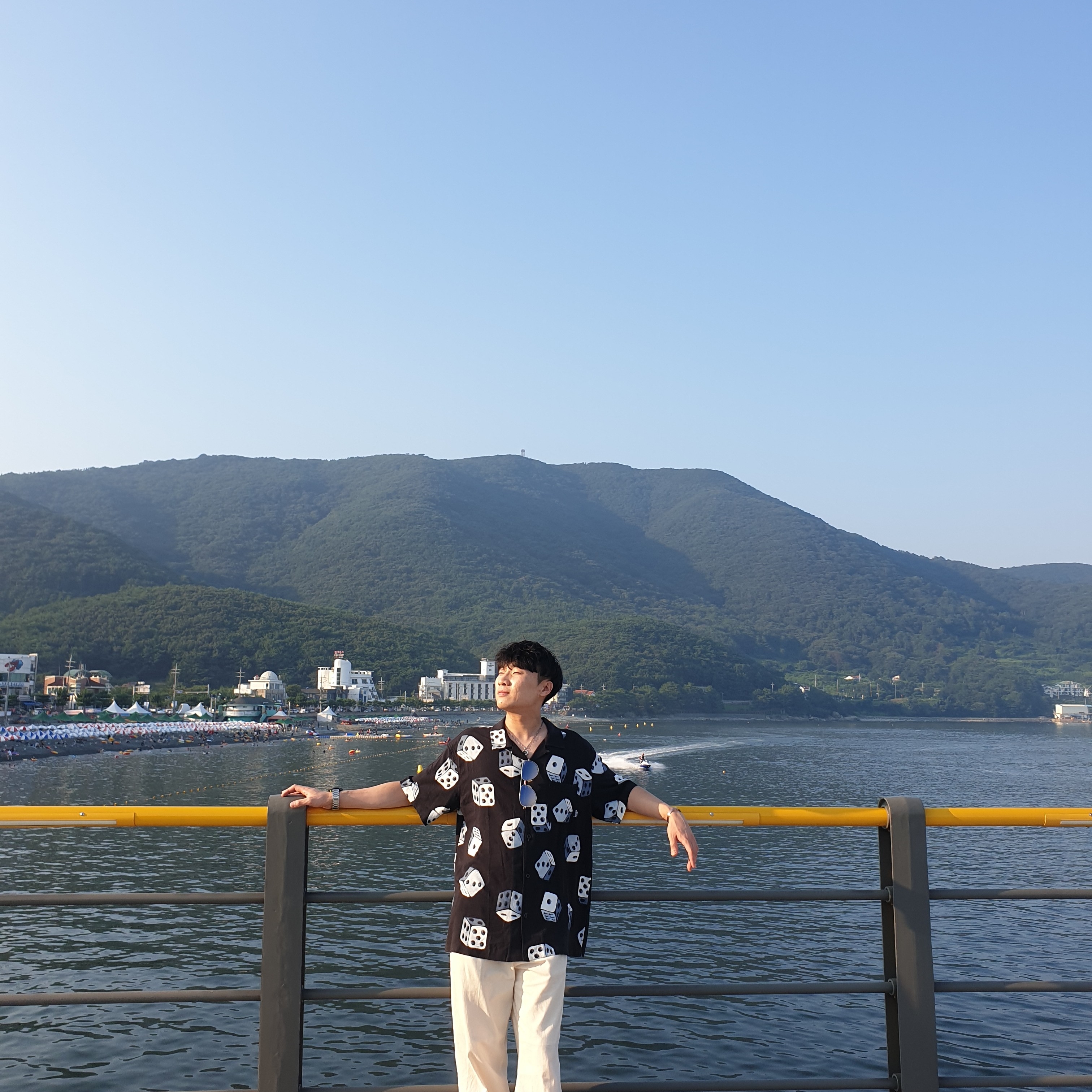 Stussy Dice Pattern Shirt Black 착용 스타일