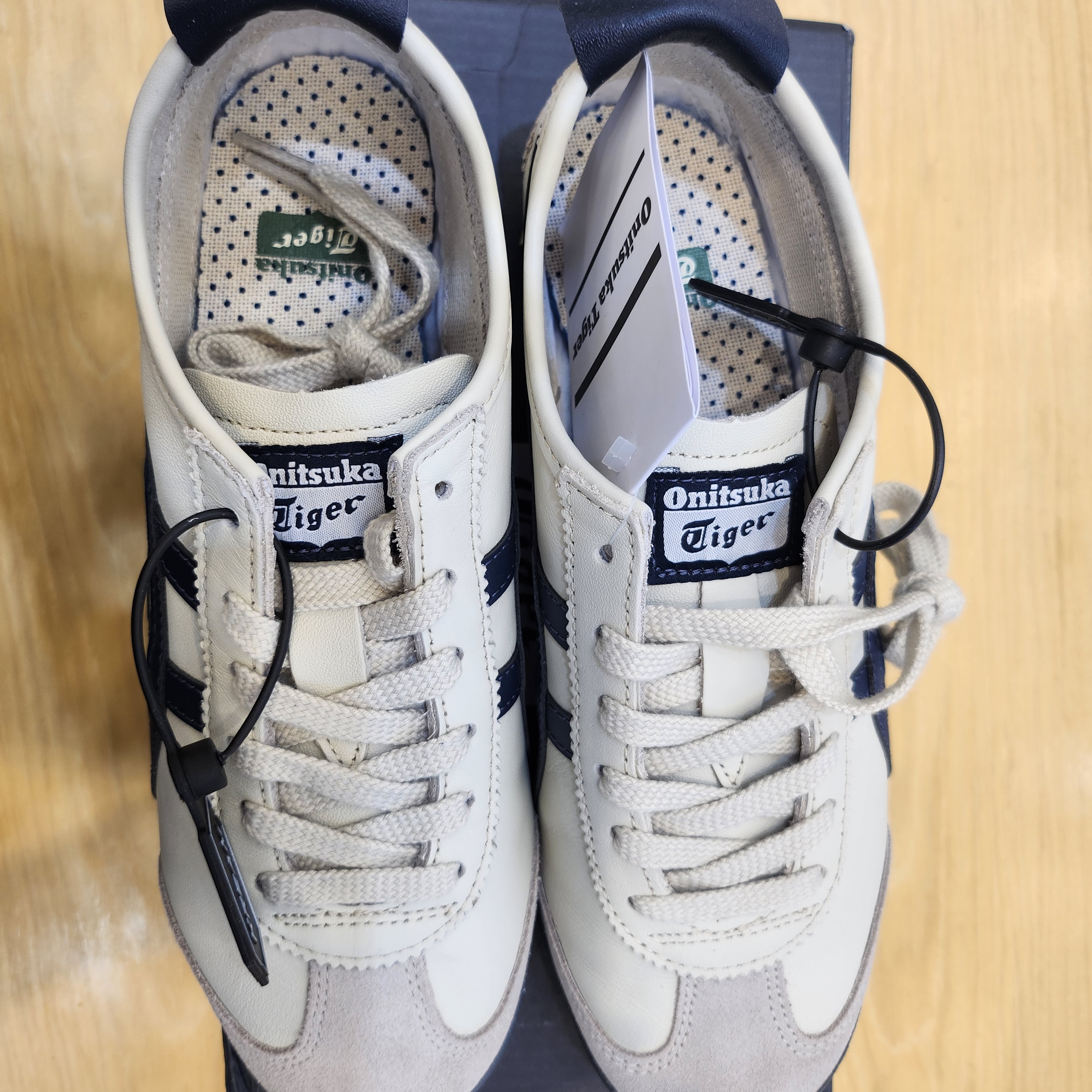 Onitsuka Tiger Mexico 66 Birch 착용 스타일 - 3