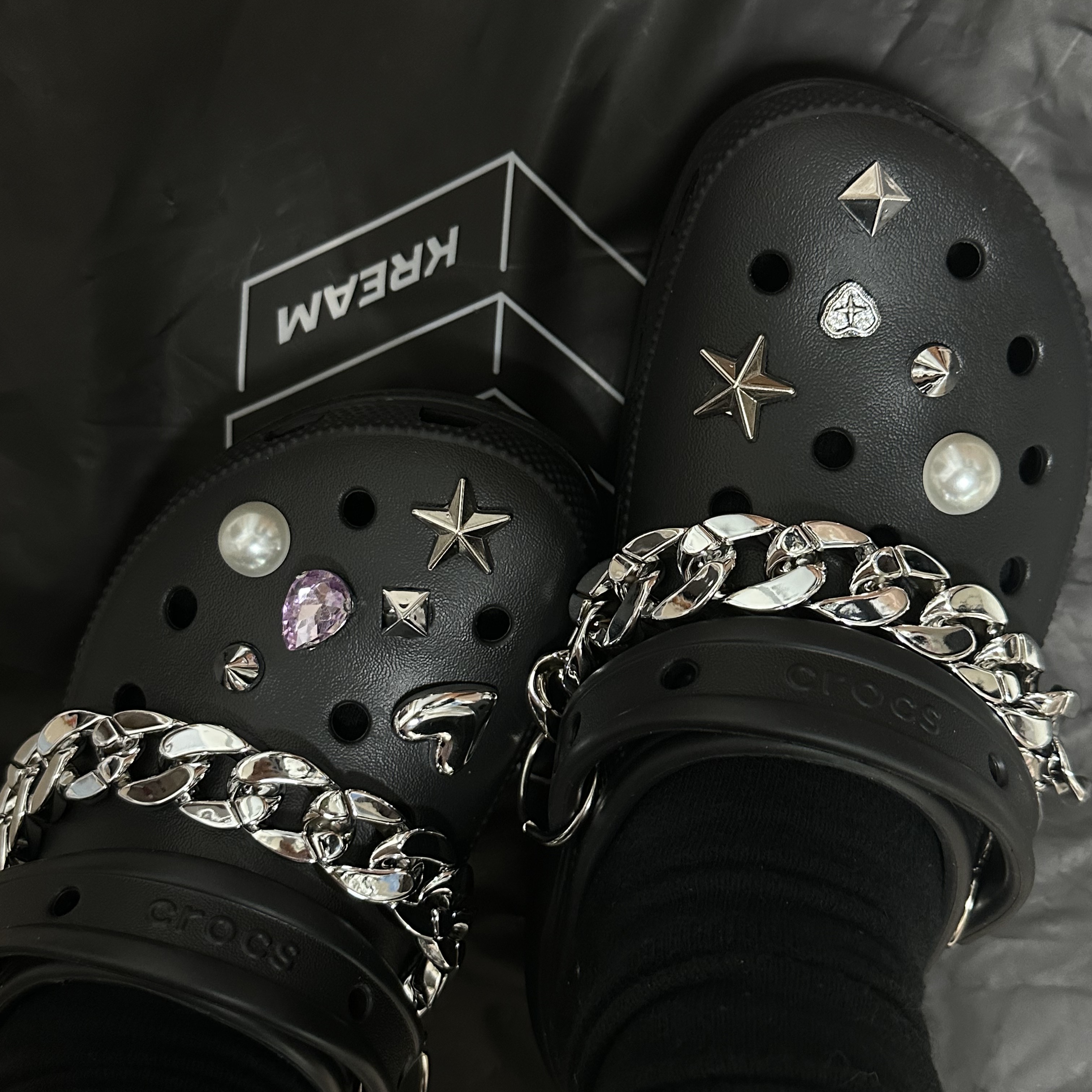 (W) Crocs Classic Platform Clog Black 착용 스타일