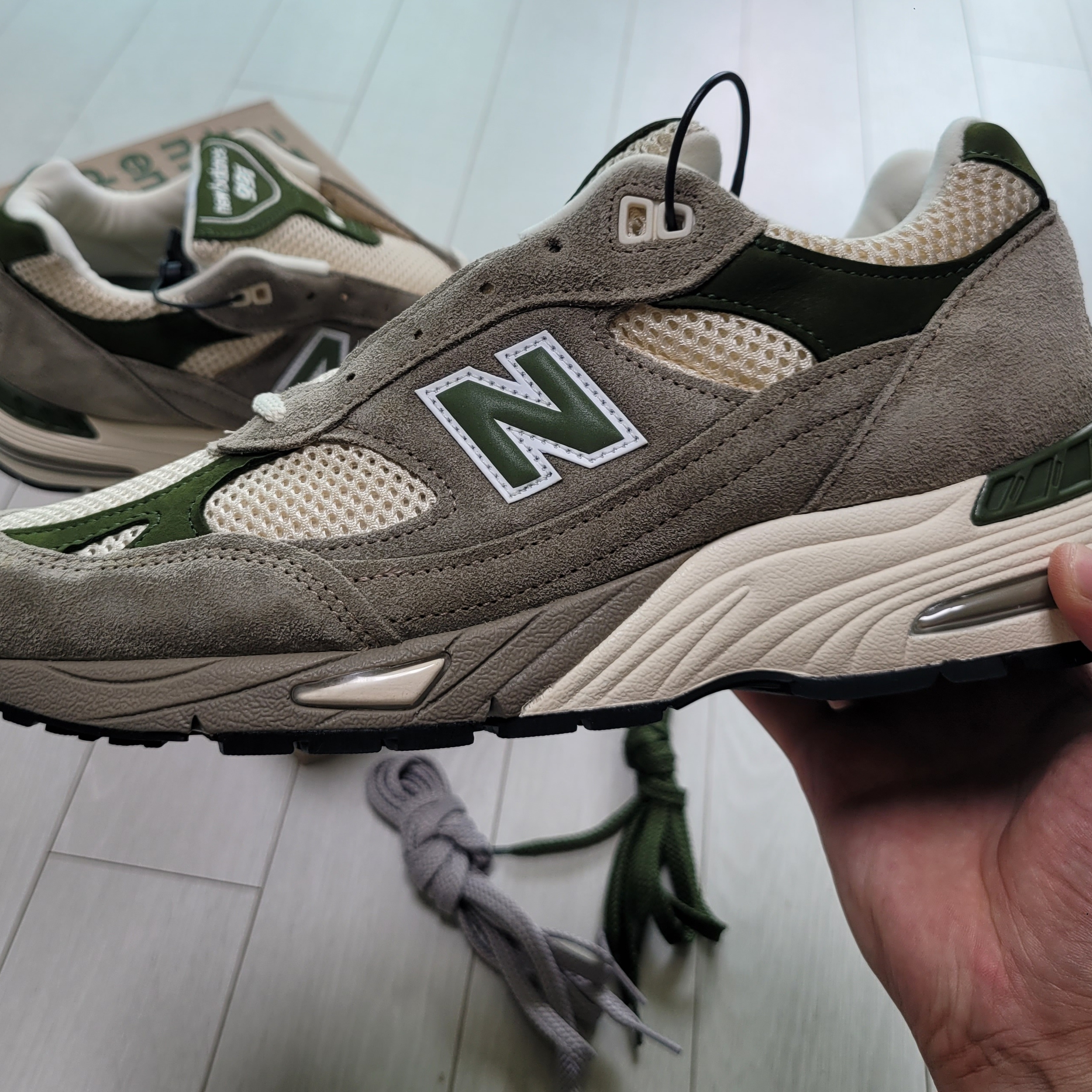 New Balance x Aime Leon Dore 991 Made in UK Grey 착용 스타일 - 2