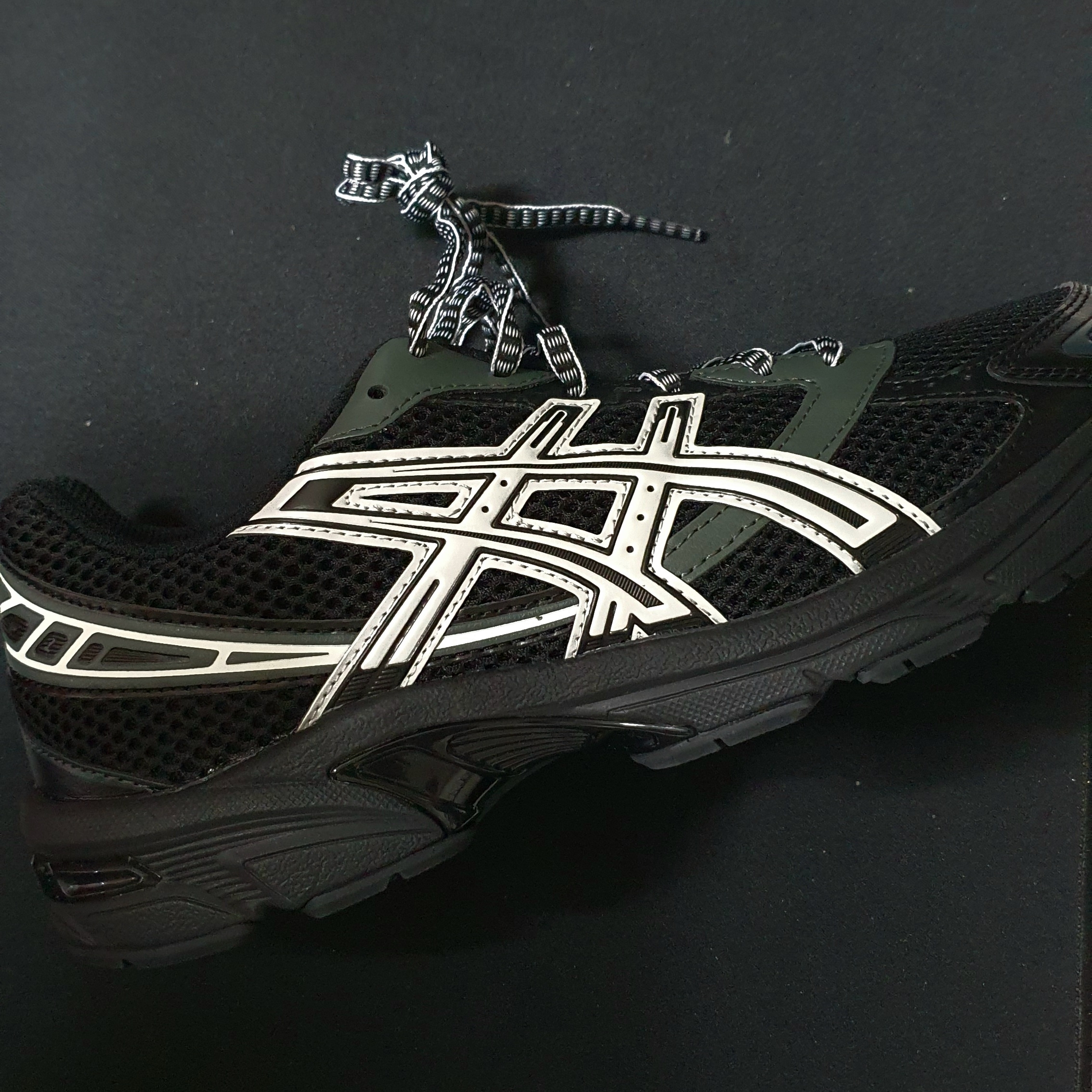 Asics Gel-1130 Black Glacier Grey - Folder Exclusive 착용 스타일 - 1