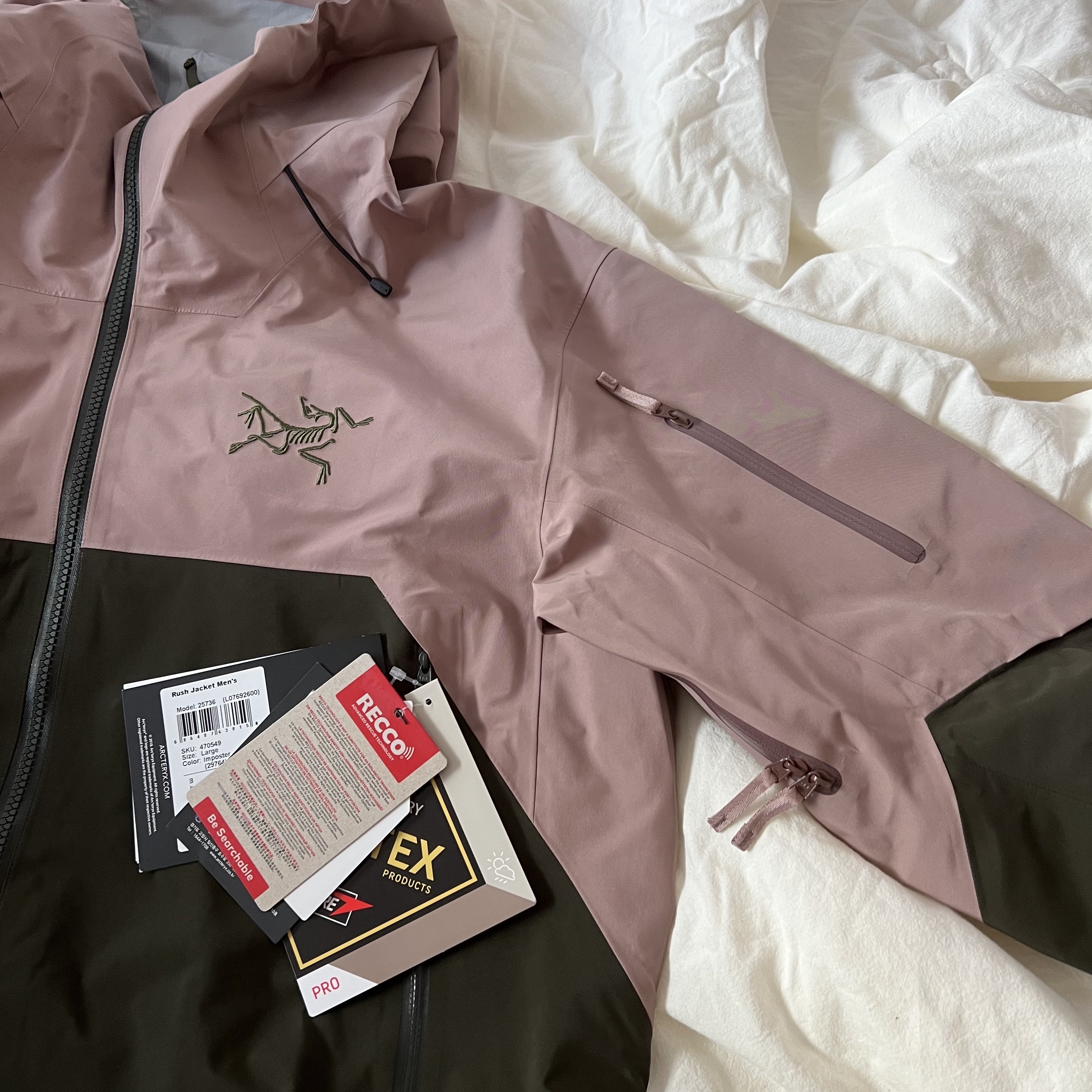 Arc'teryx Rush Jacket Imposter 착용 스타일 - 2