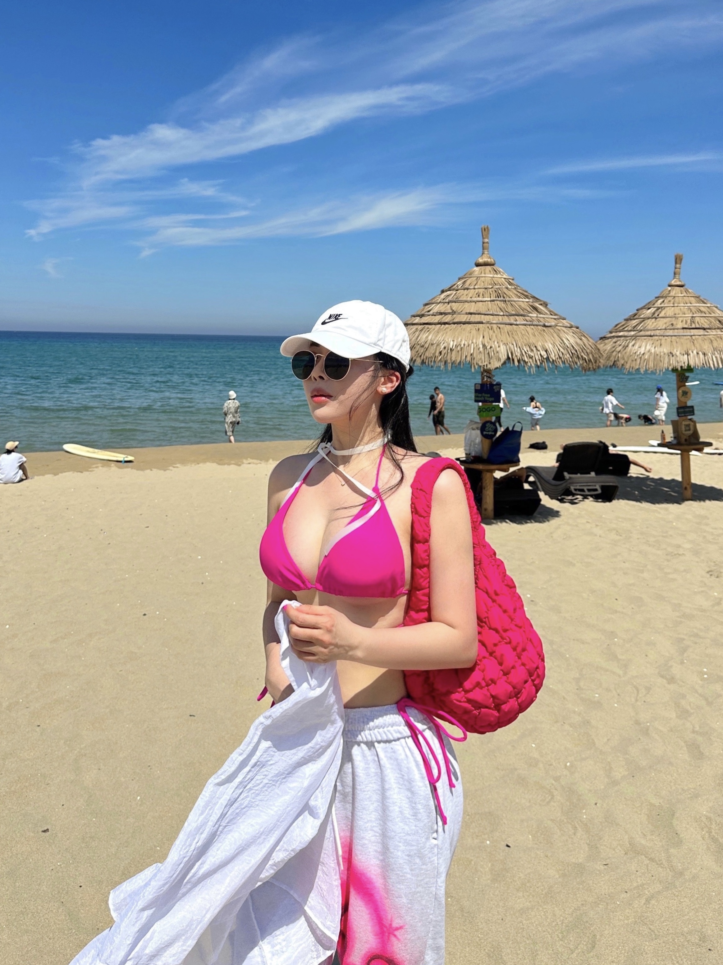 COS Quilted Mini Bag Pink 착용 스타일 - 1