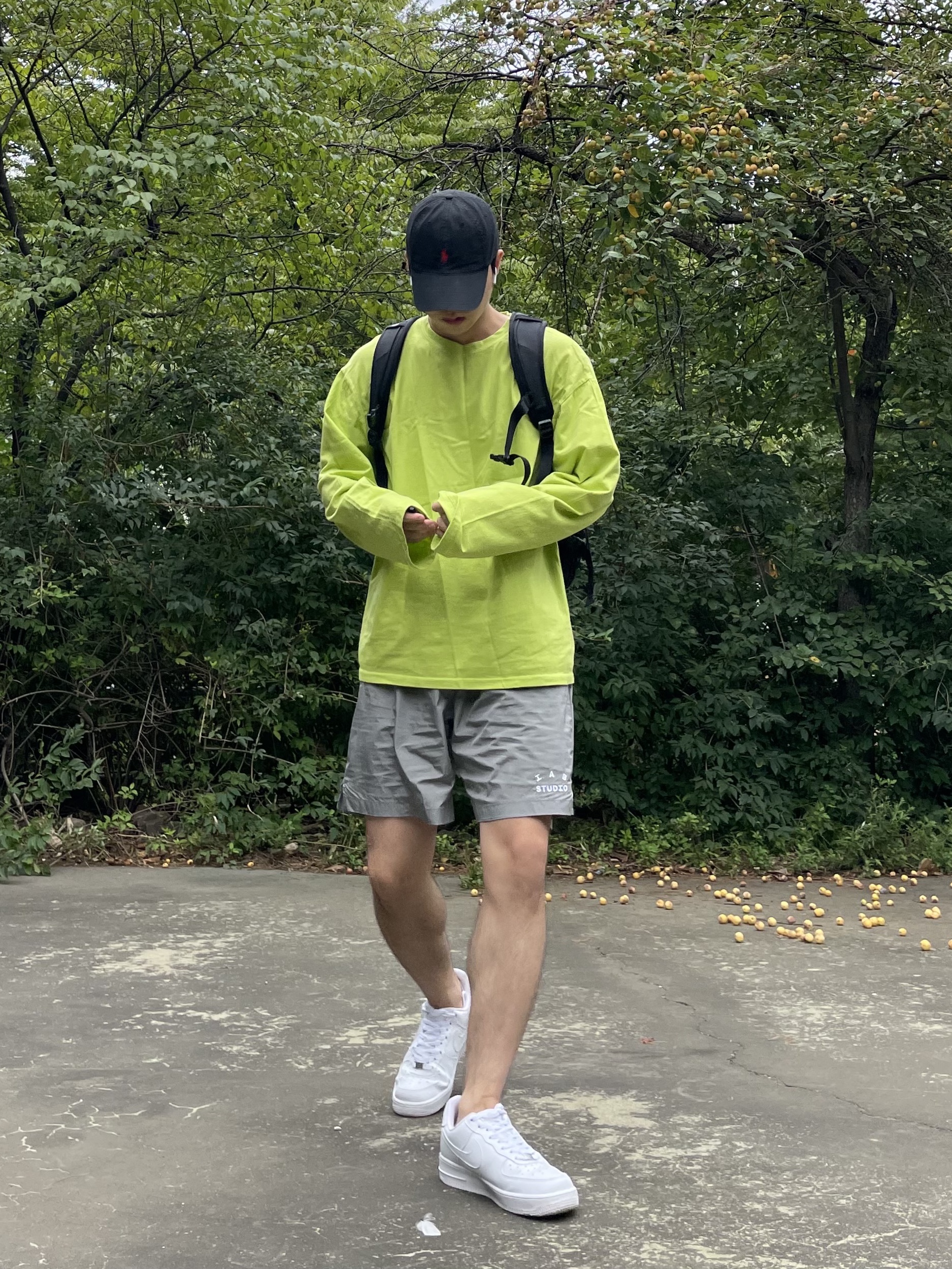 IAB Studio Woven Shorts Gray, Nike Air Force 1 '07 Low White 착용 스타일