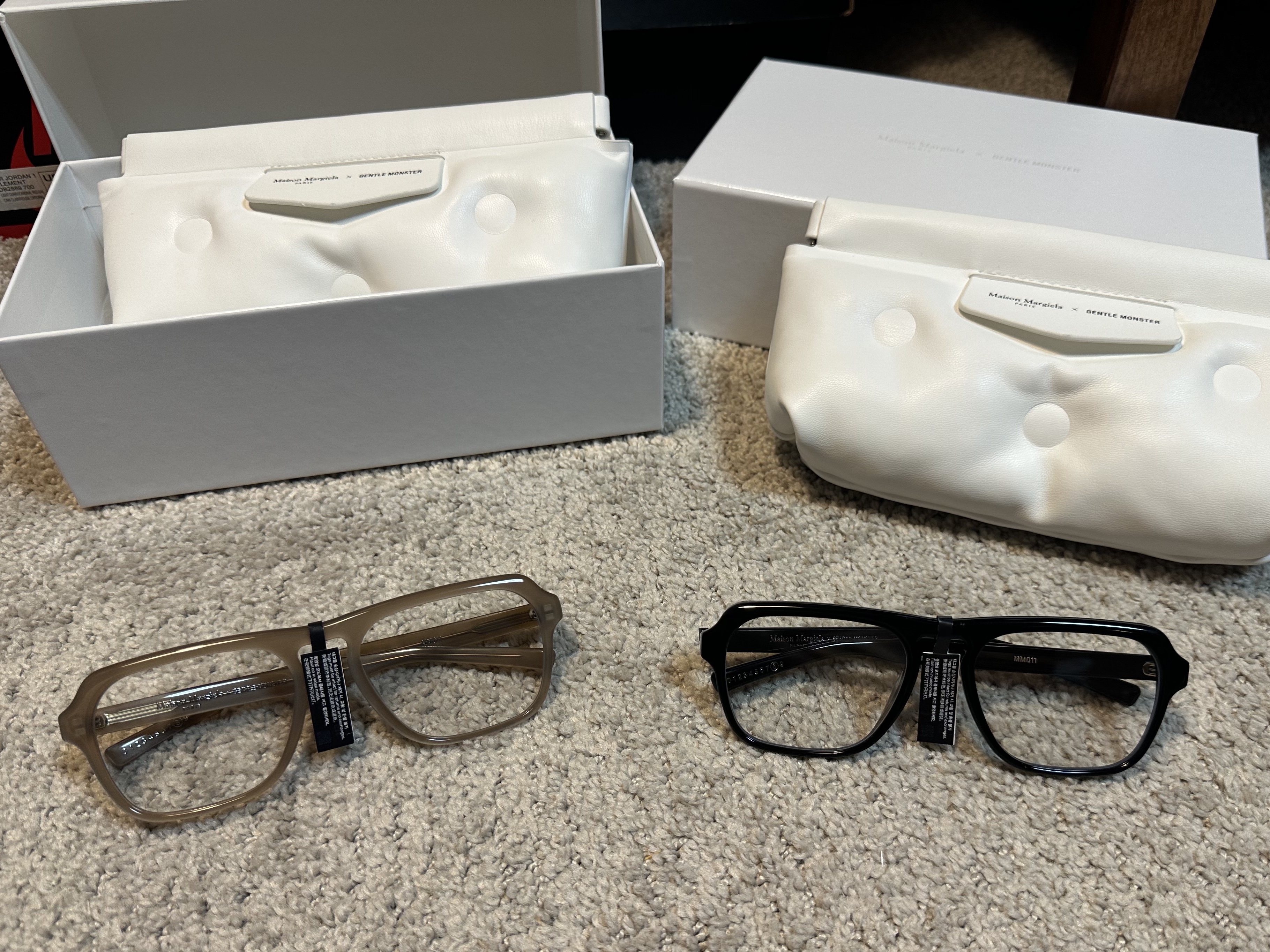 Gentle Monster x Maison Margiela MM011 Clear Black, Gentle Monster x Maison Margiela MM011 Clear Brown 착용 스타일 - 1