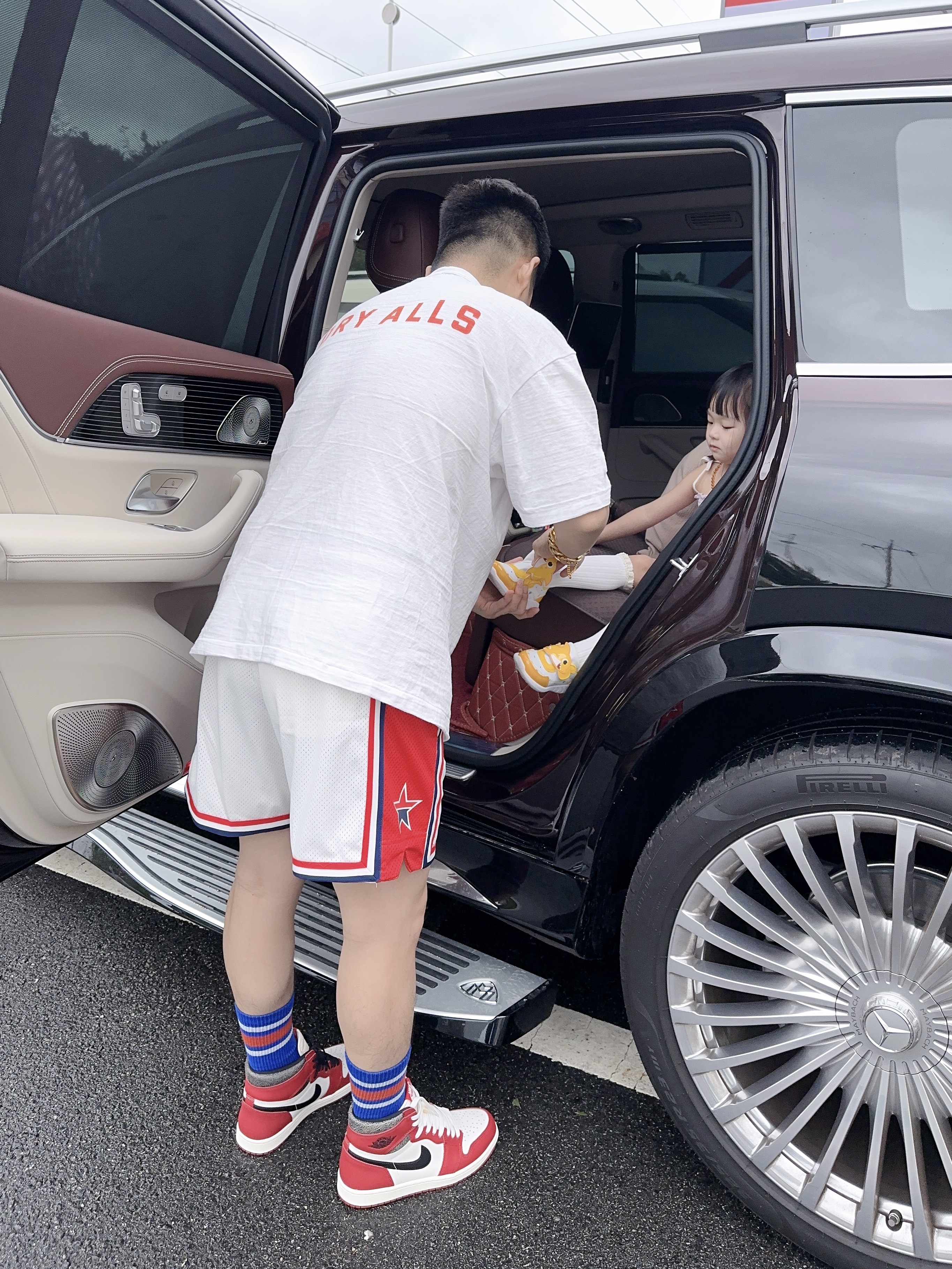 Jordan 1 Retro High OG Chicago 2022 착용 스타일 - 1