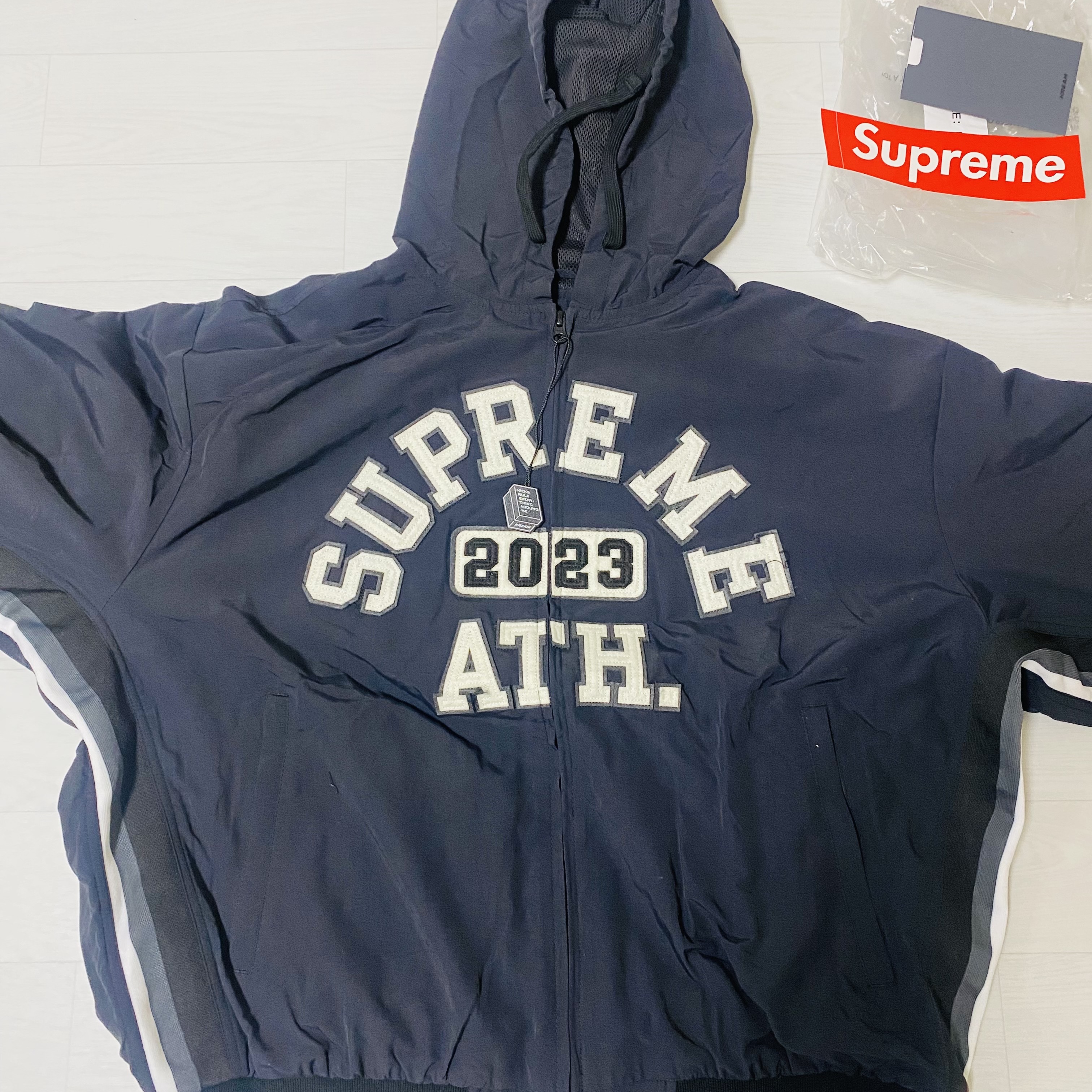 Supreme Applique Hooded Track Jacket Black - 23SS 착용 스타일 - 2