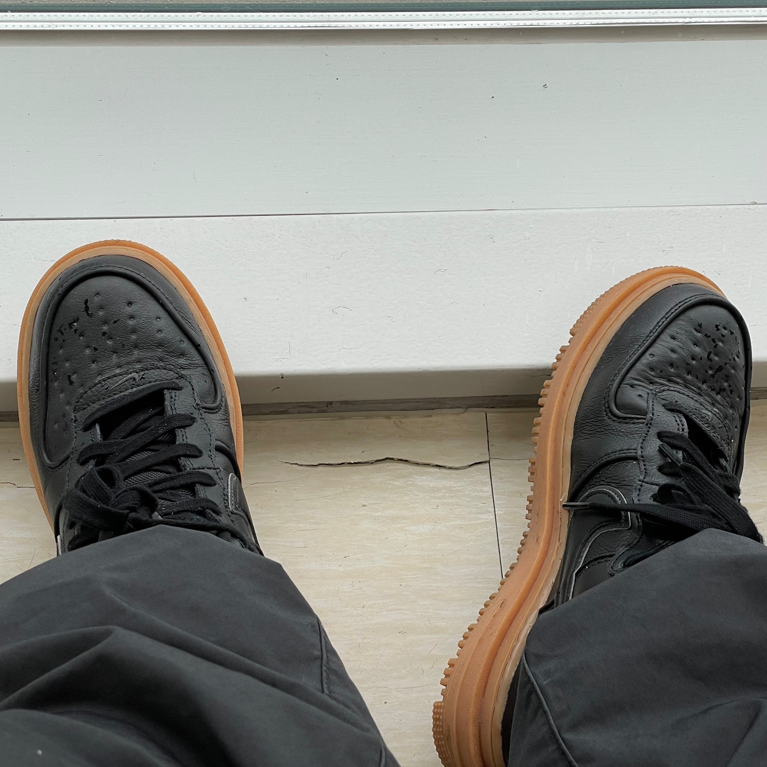Nike Air Force 1 High Gore-Tex Boot Anthracite 착용 스타일