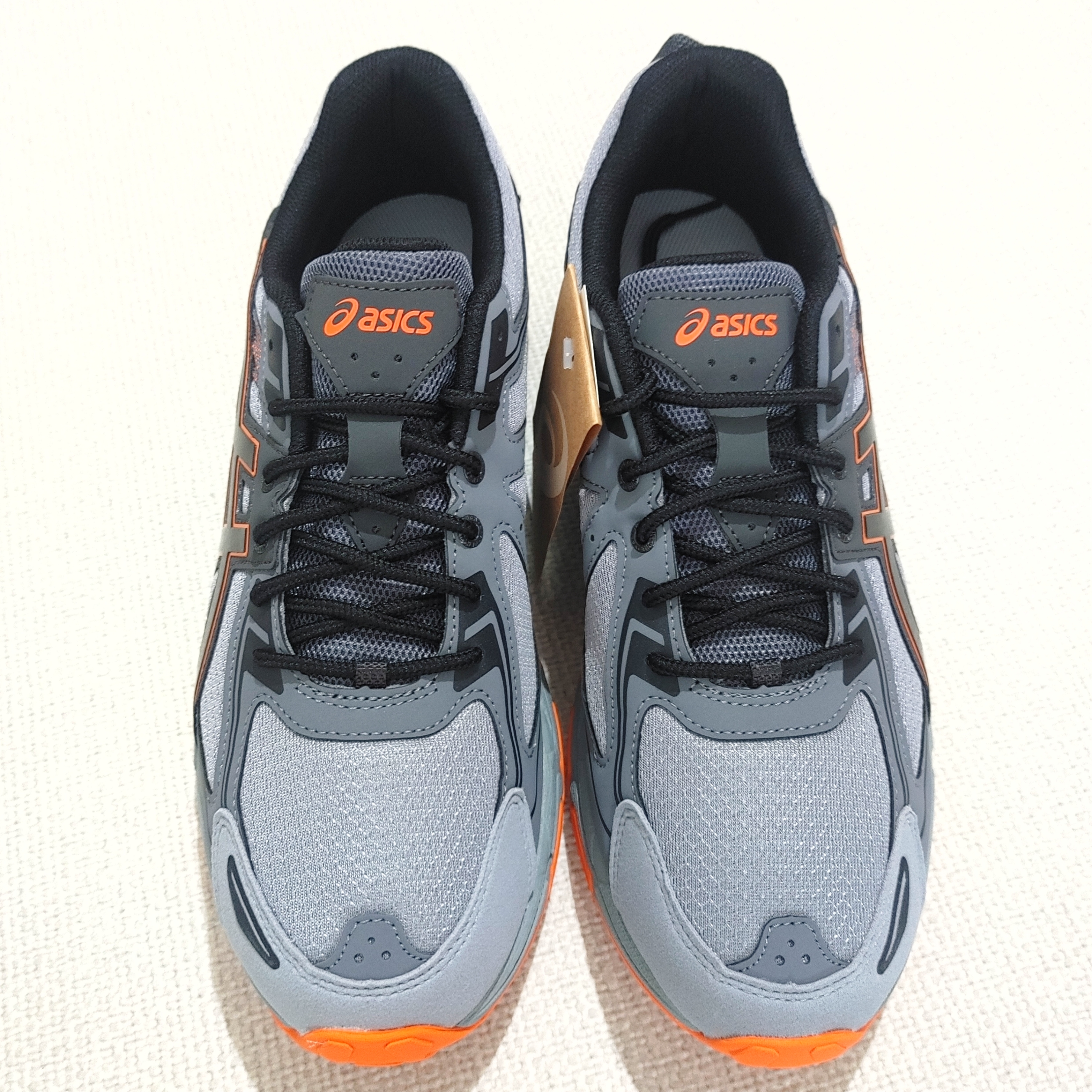 Asics Gel-Venture 6 Sheet Rock Black 착용 스타일