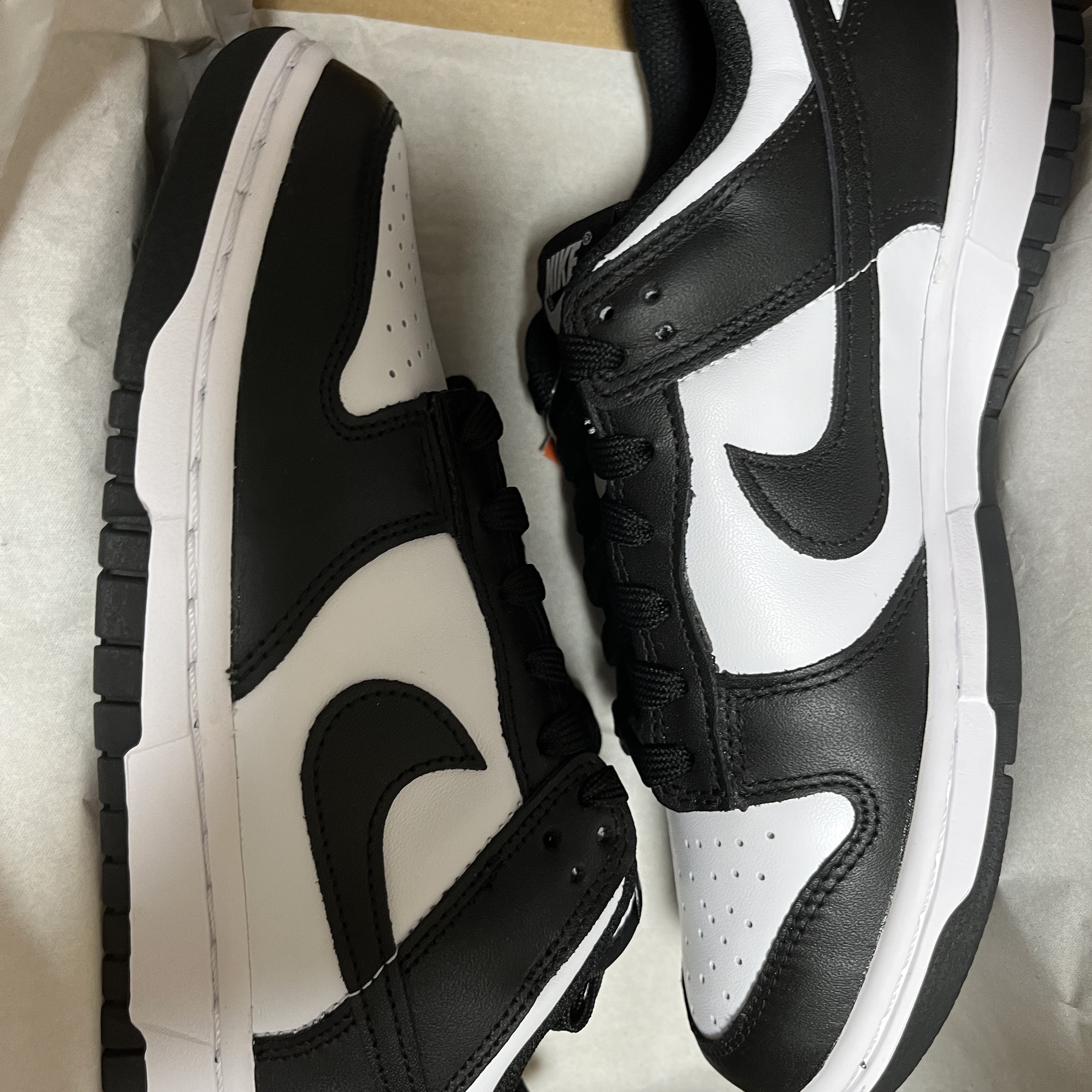 (W) Nike Dunk Low Black 착용 스타일